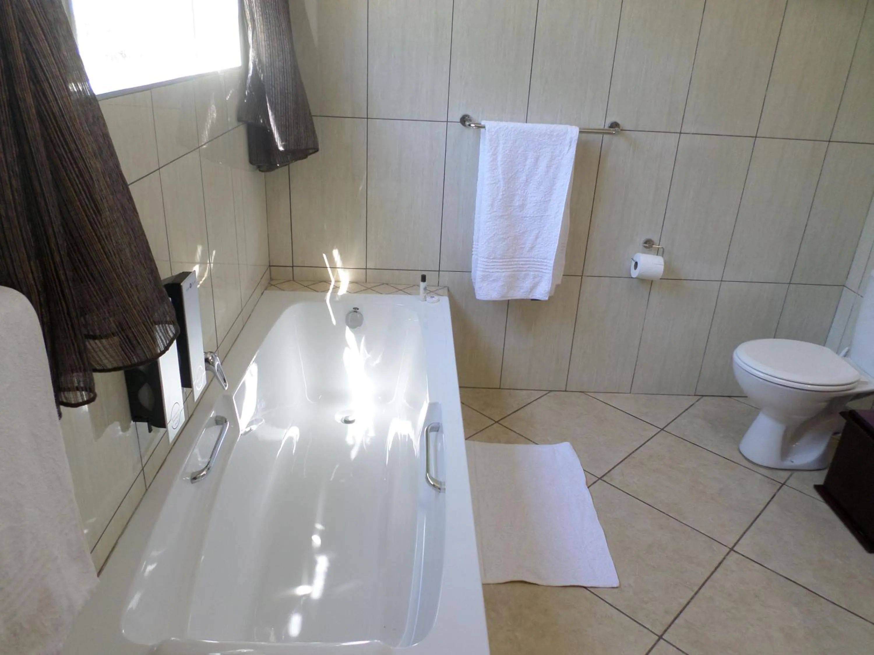 Bathroom in The Links Guest House