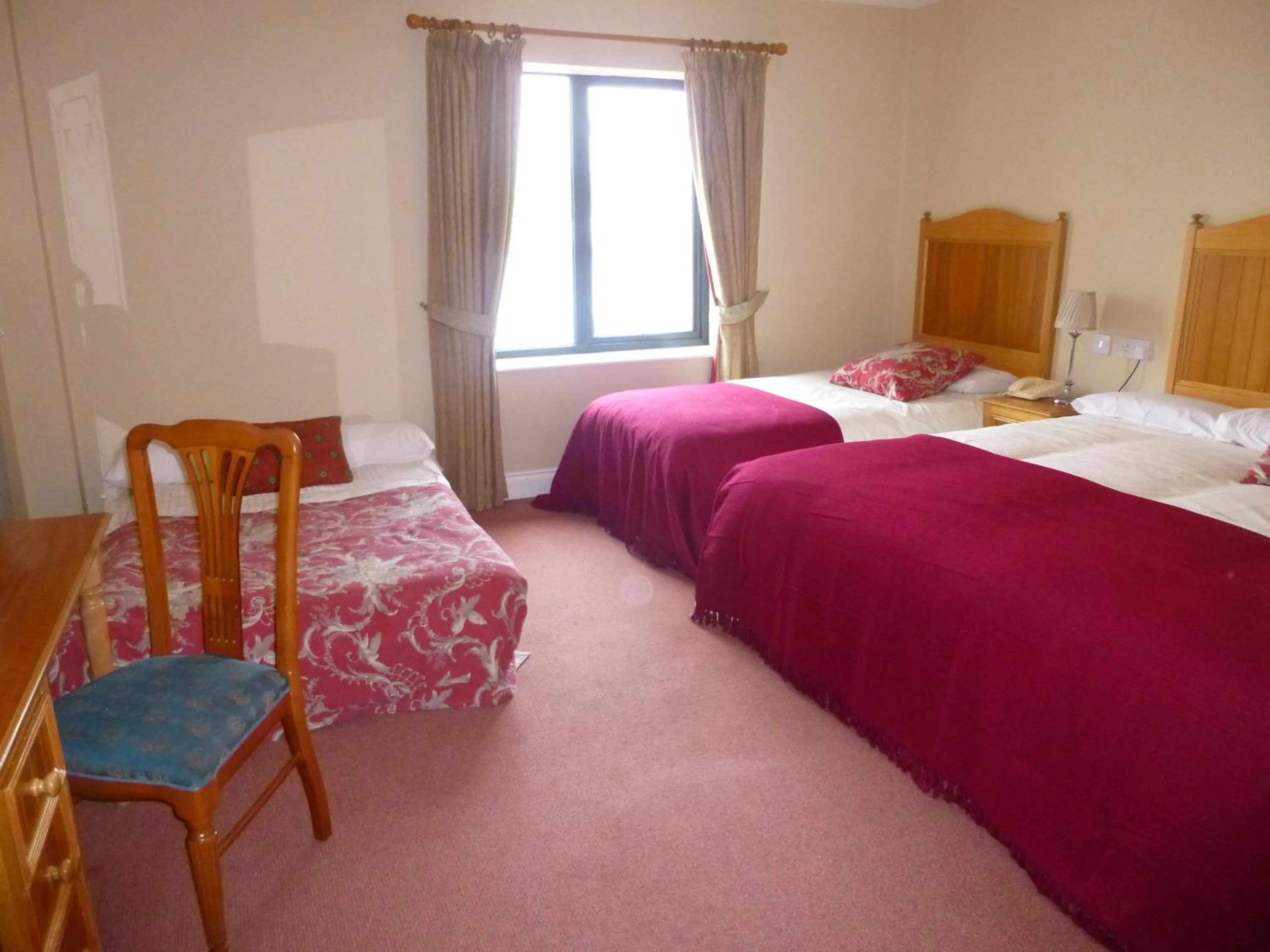 Bedroom in Óstán Oileán Acla