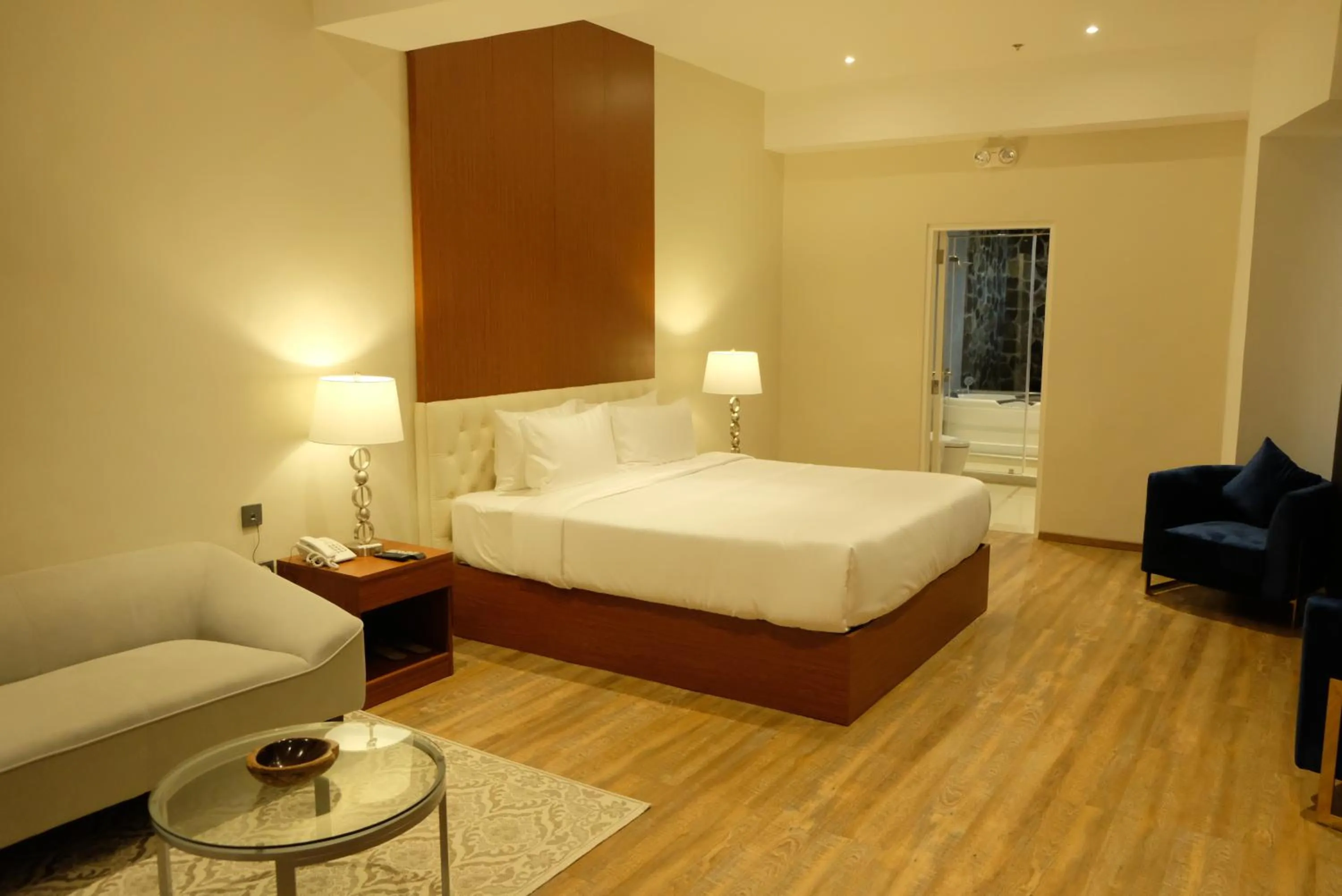 Bedroom, Bed in Villa Isabel Hotel