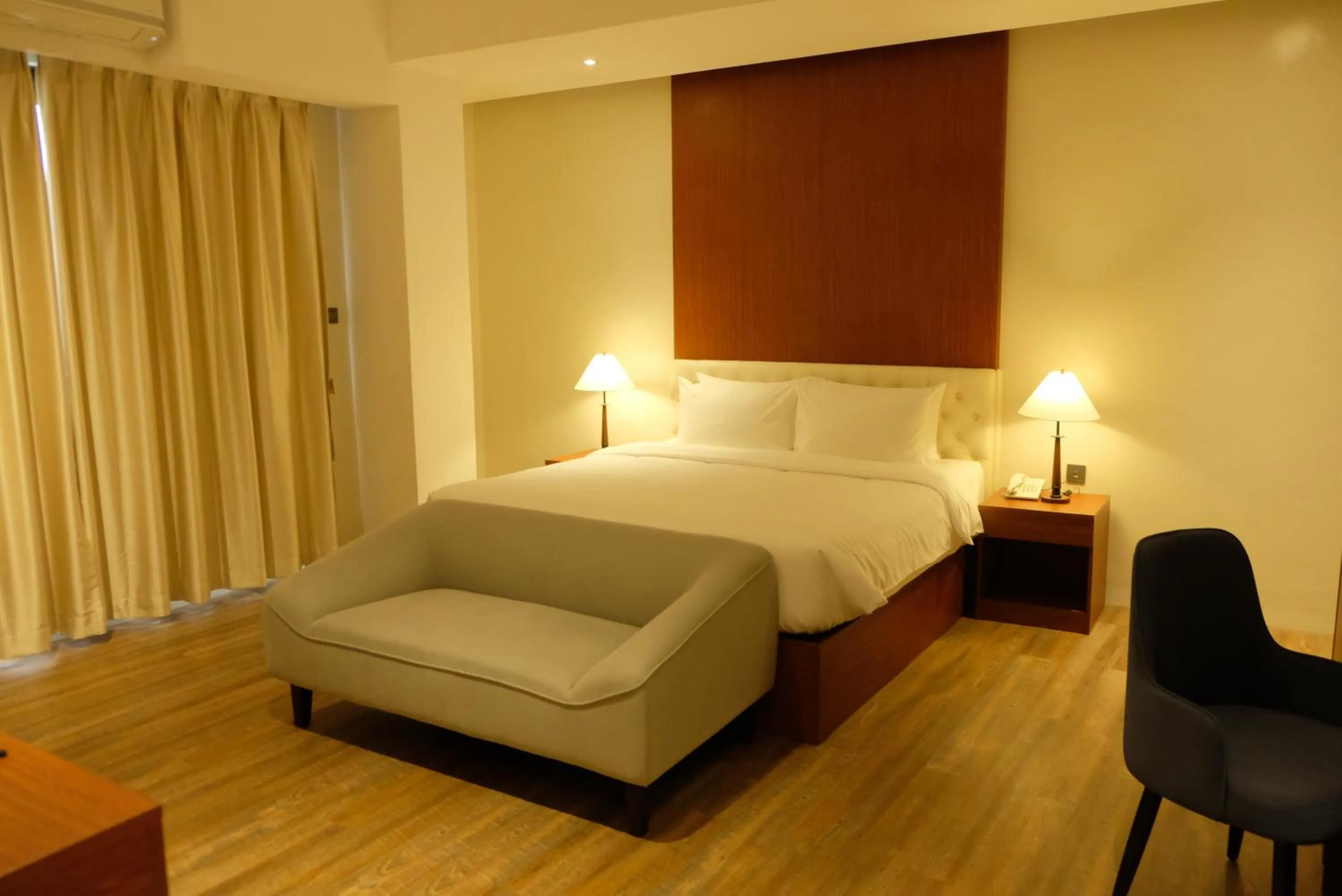 Bed in Villa Isabel Hotel