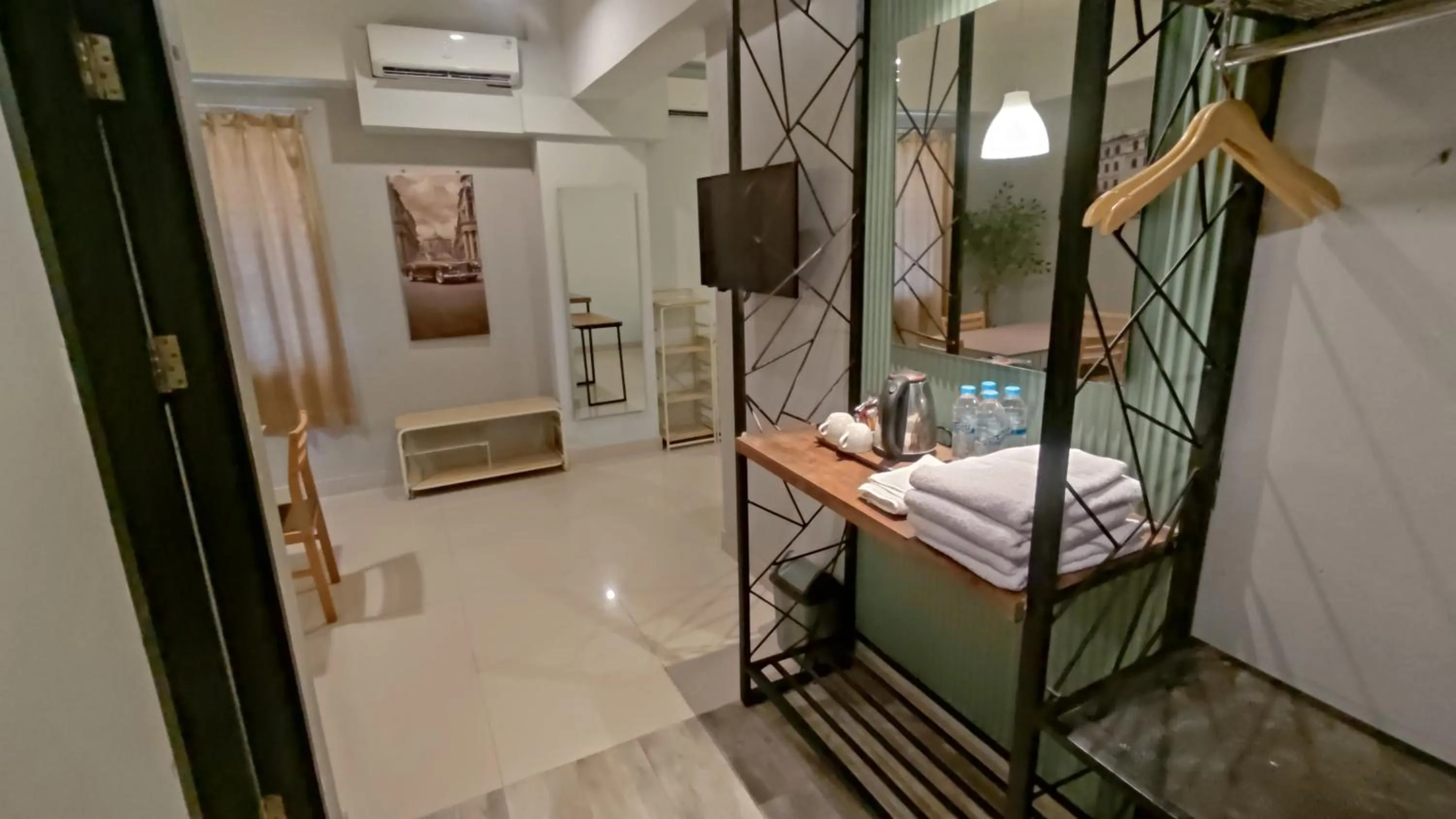 Bedroom, Bed in De La Charis Hotel by Waringin Hospitality