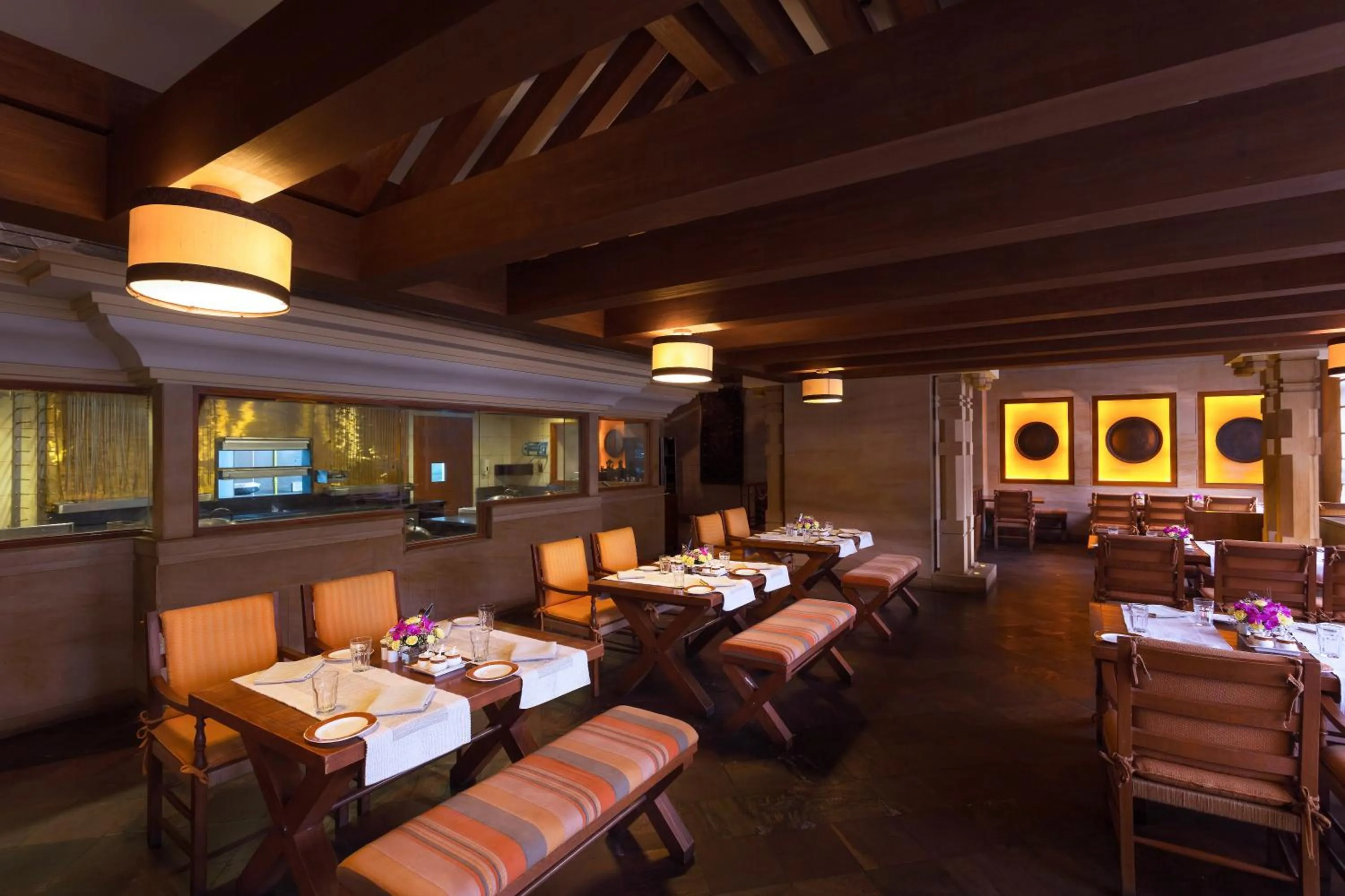 Restaurant/places to eat in ITC Kakatiya, a Luxury Collection Hotel, Hyderabad