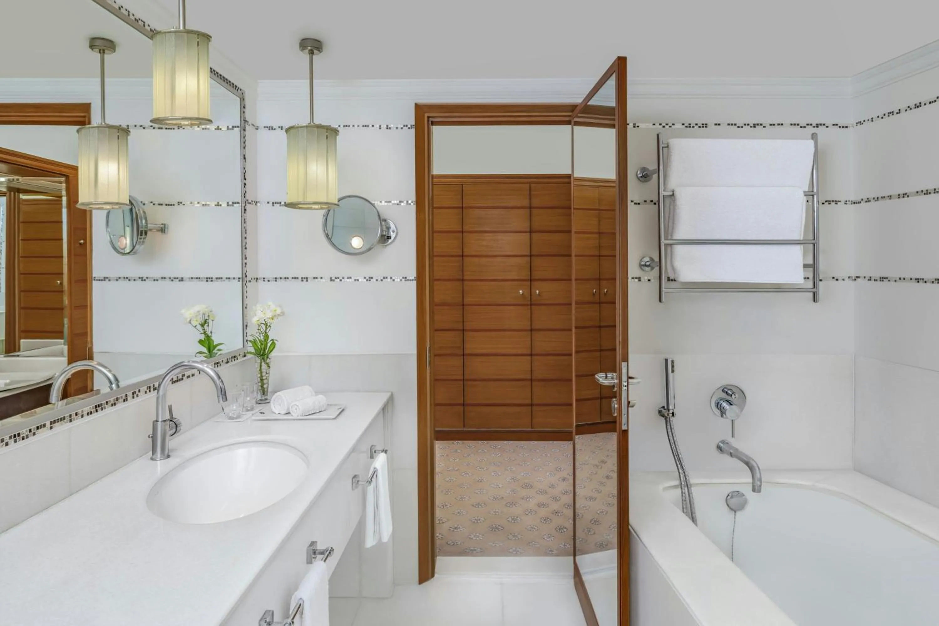 Bathroom in ITC Kakatiya, a Luxury Collection Hotel, Hyderabad