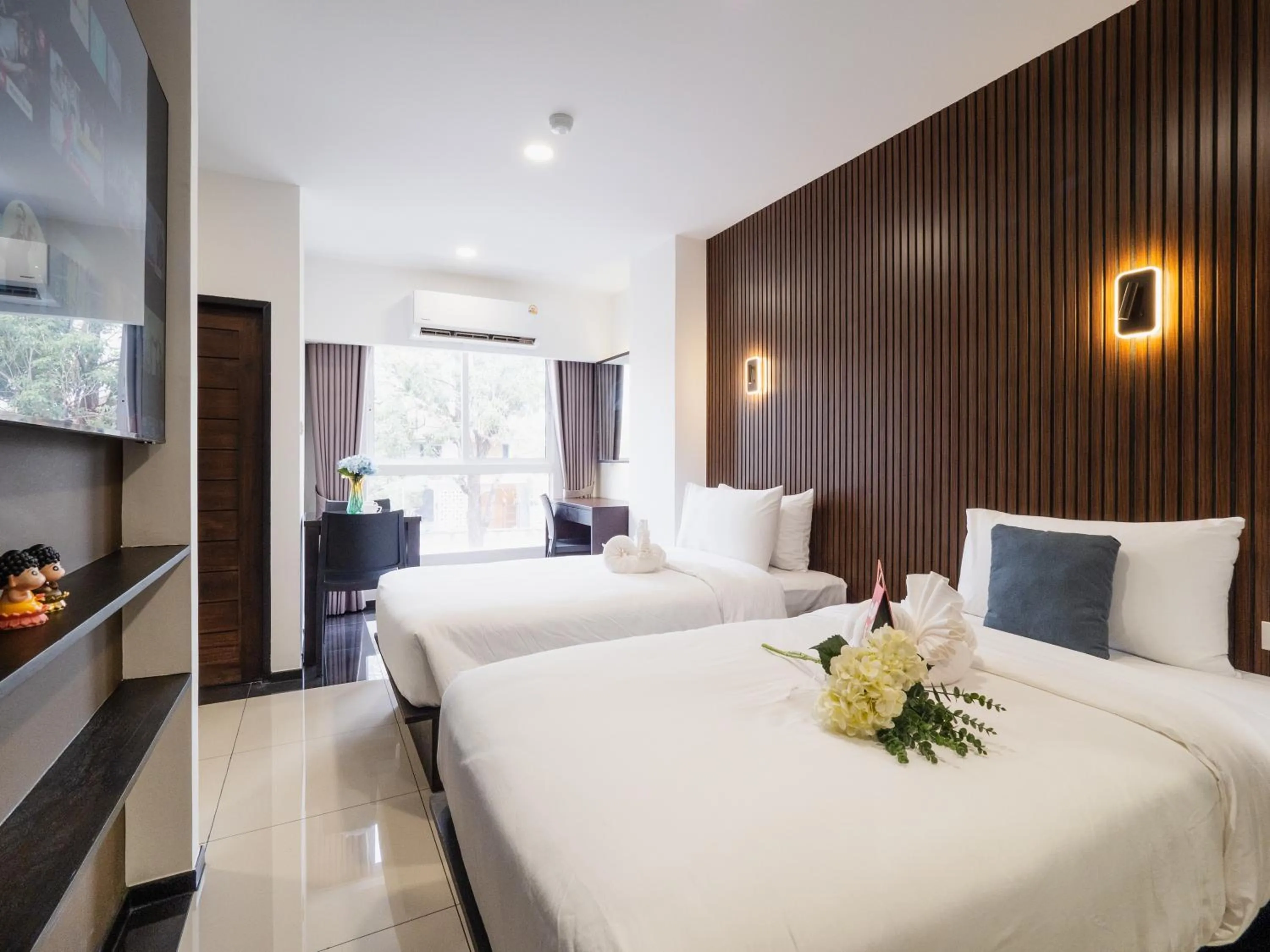 Bedroom, Bed in Samutprakarn Hotel