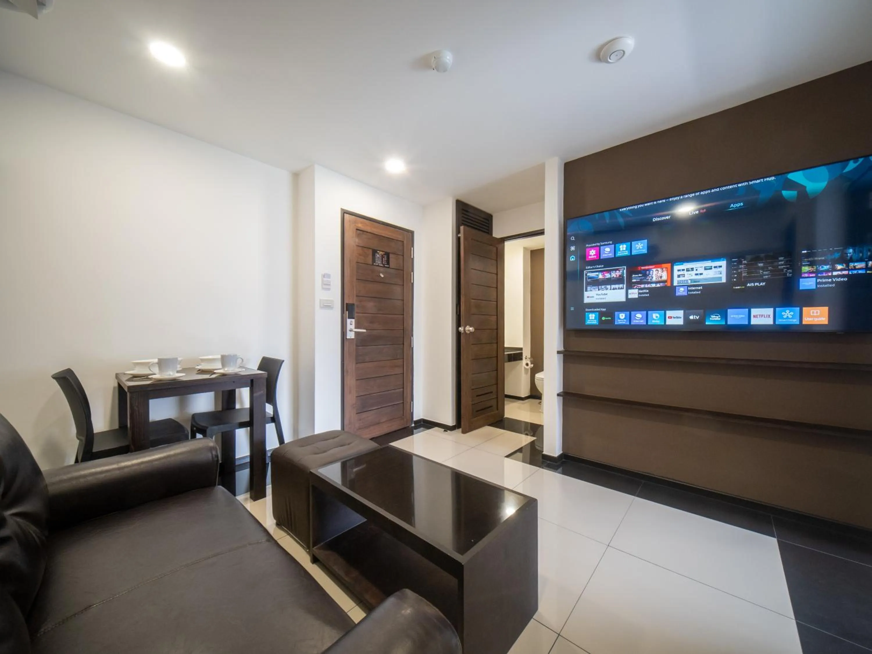 Living room in Samutprakarn Hotel