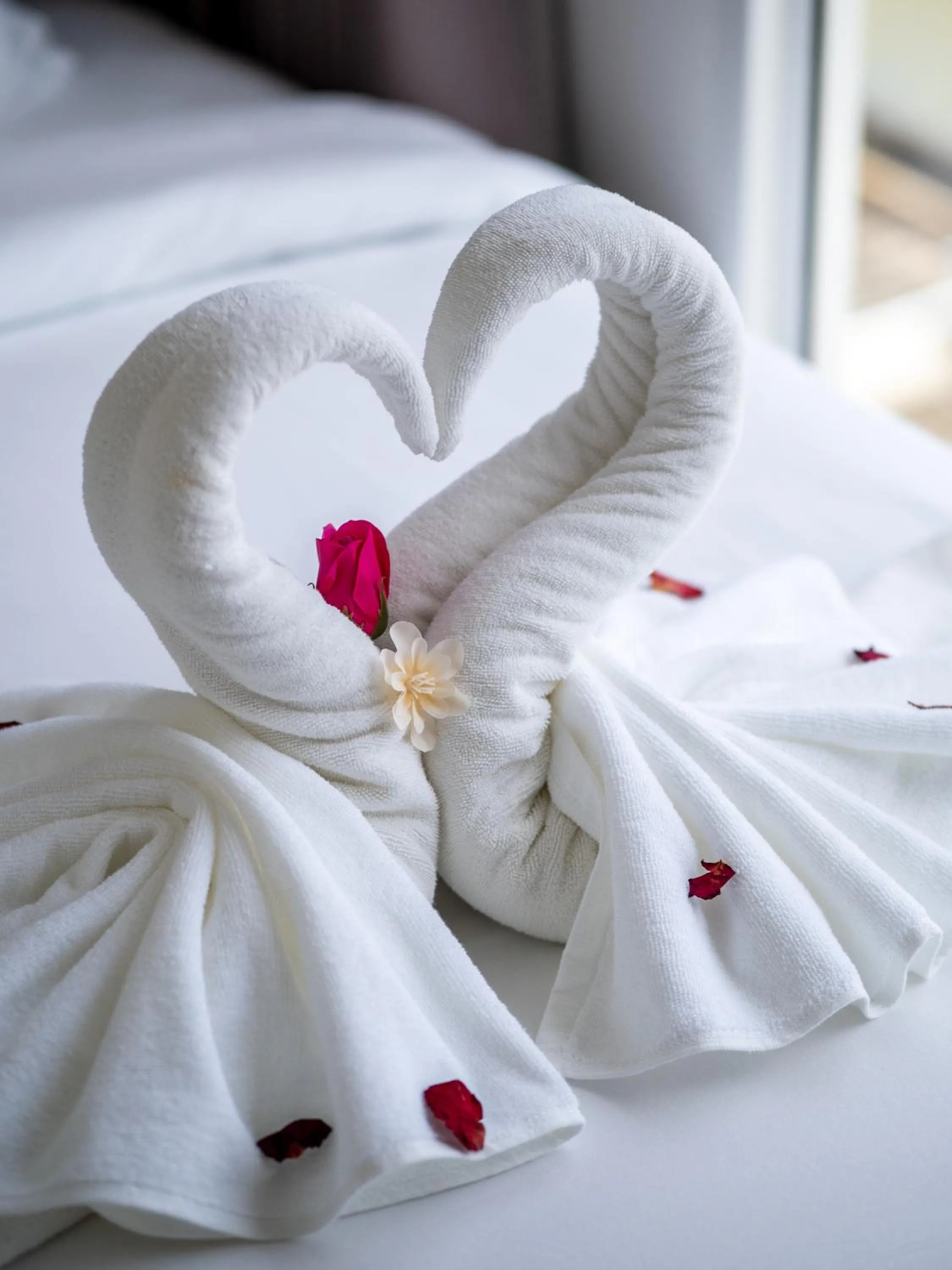 Bed in Samutprakarn Hotel