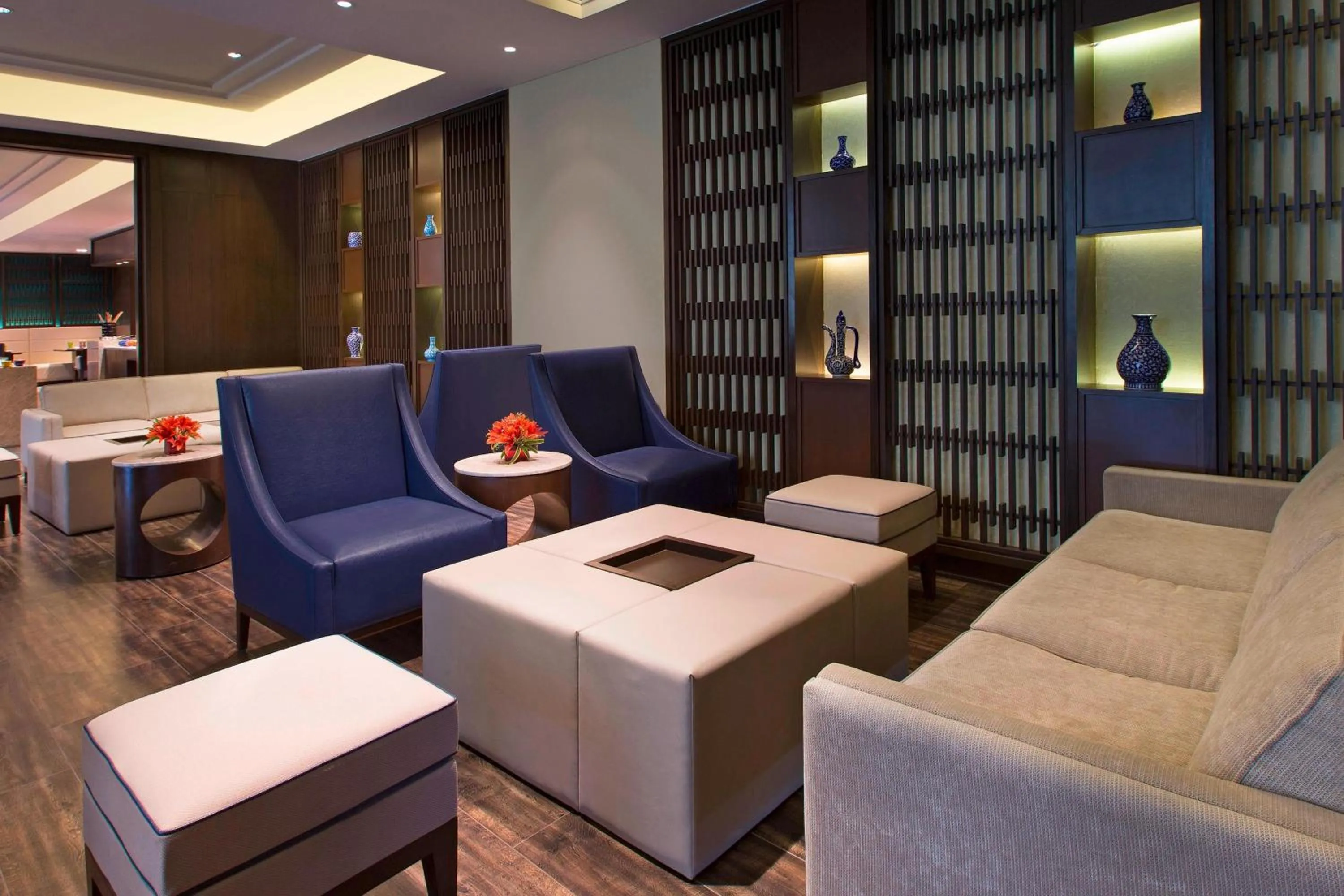 Restaurant/places to eat in Sheraton Hyderabad Hotel