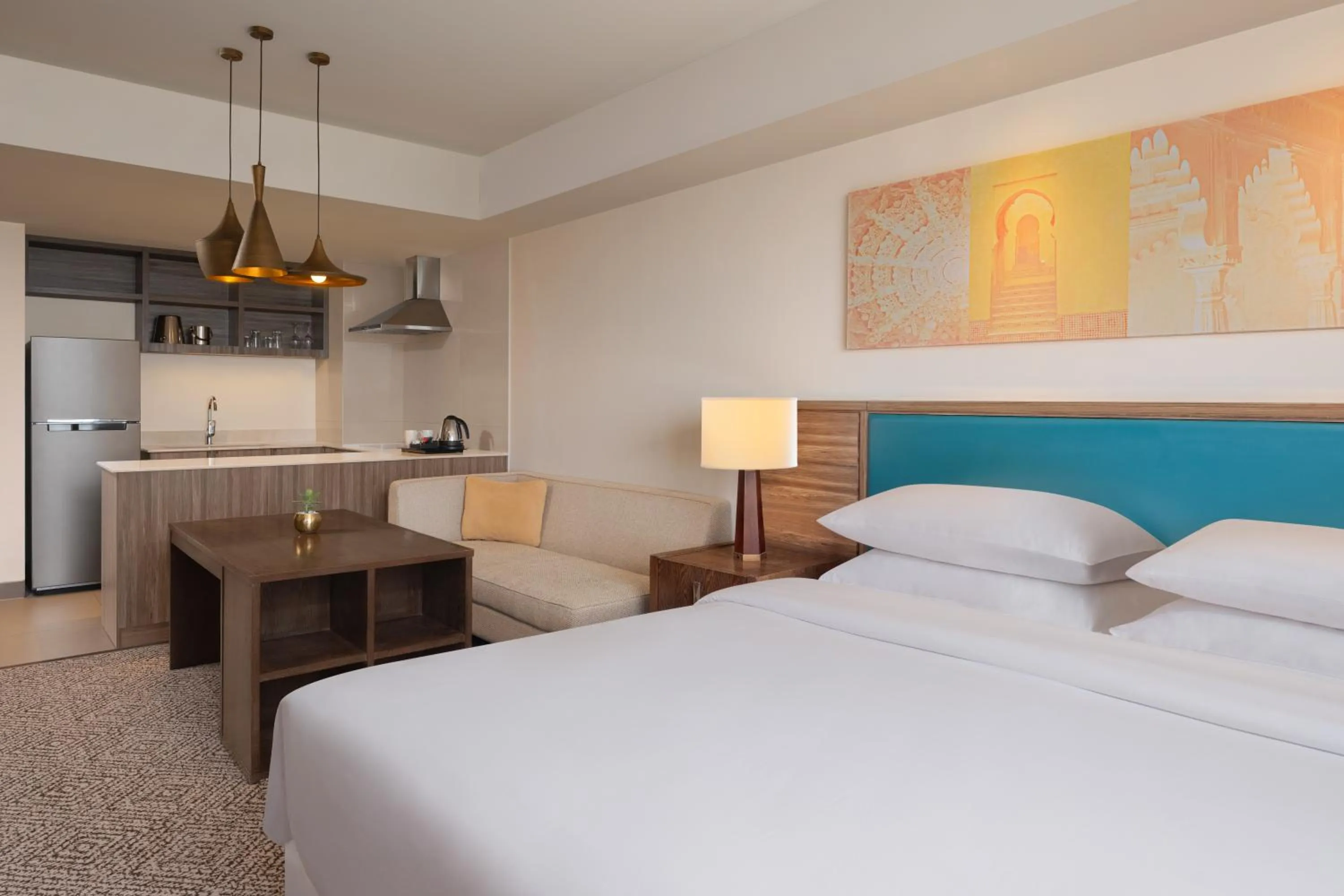 Kitchen or kitchenette, Bed in Sheraton Hyderabad Hotel