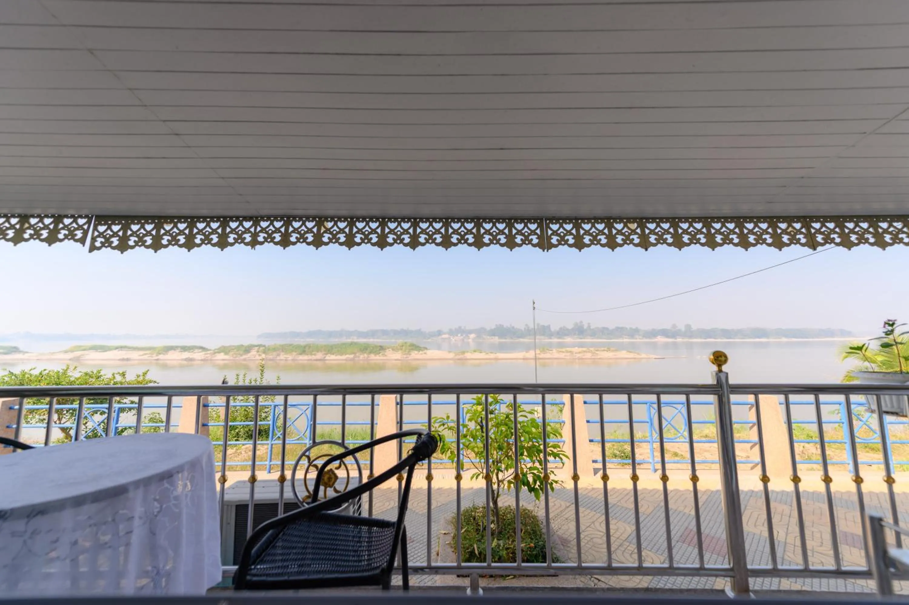 Restaurant/places to eat in Kongkhamkoon Hotel