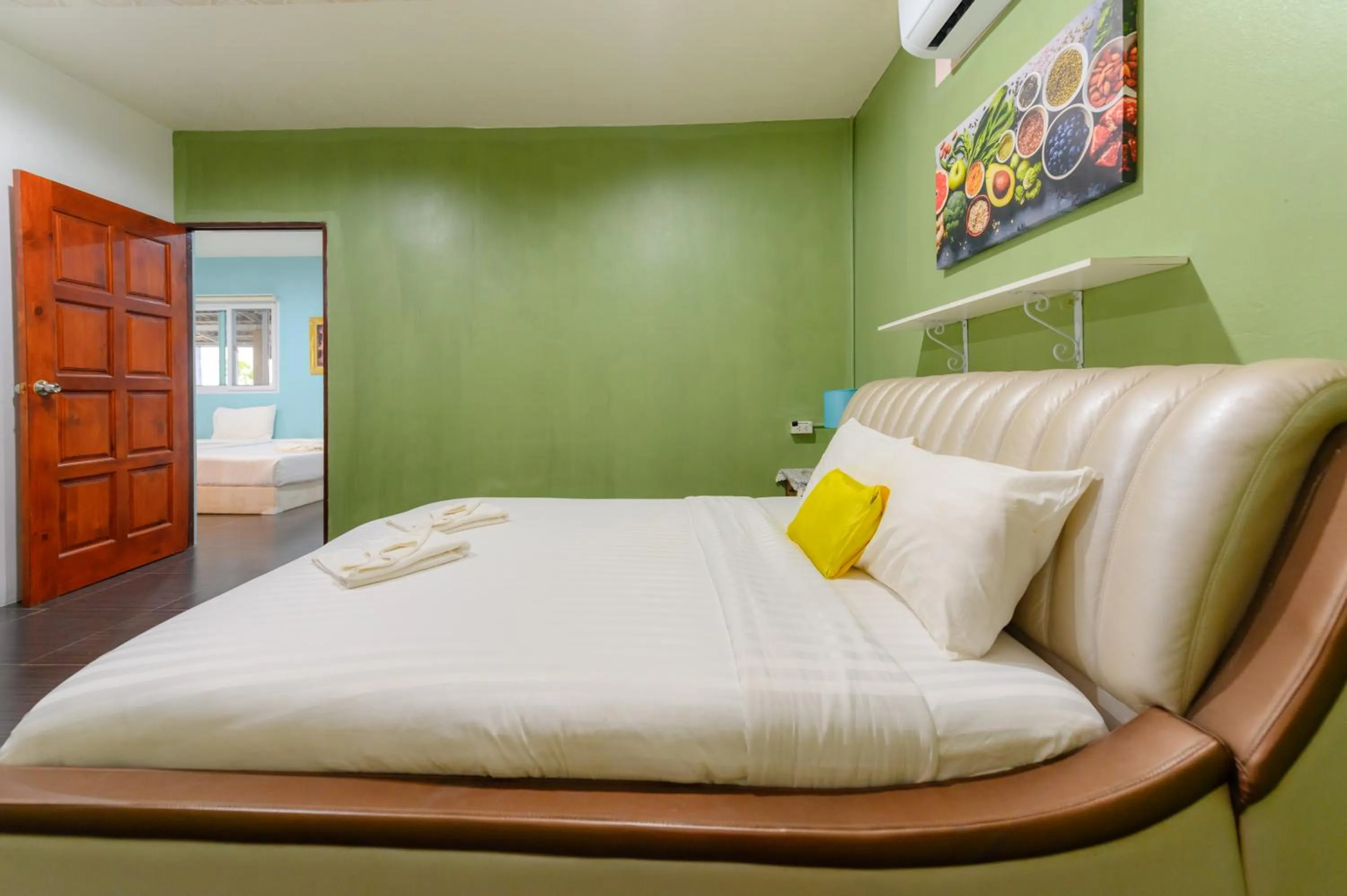 Bedroom, Bed in Kongkhamkoon Hotel