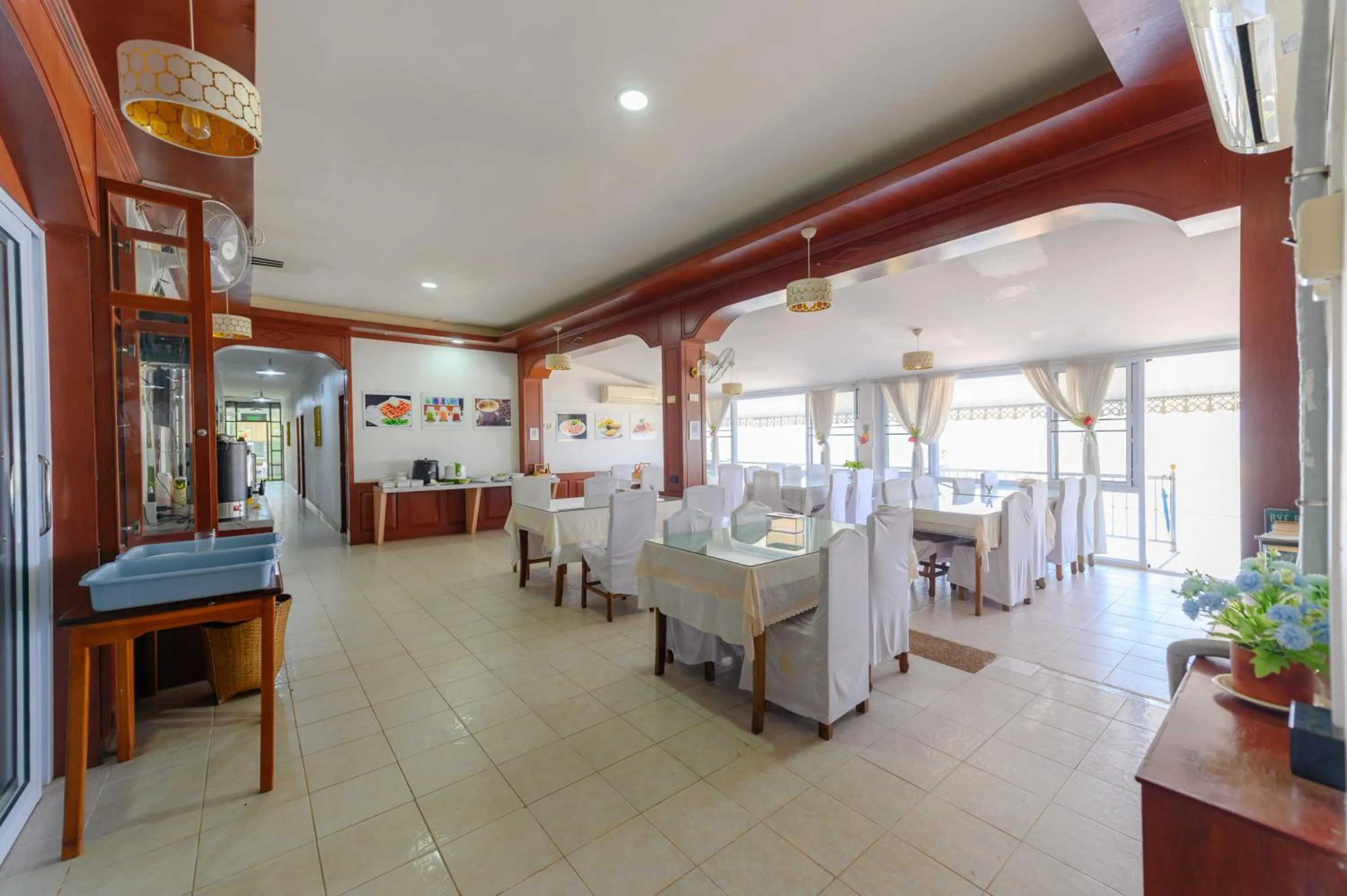 Restaurant/places to eat in Kongkhamkoon Hotel