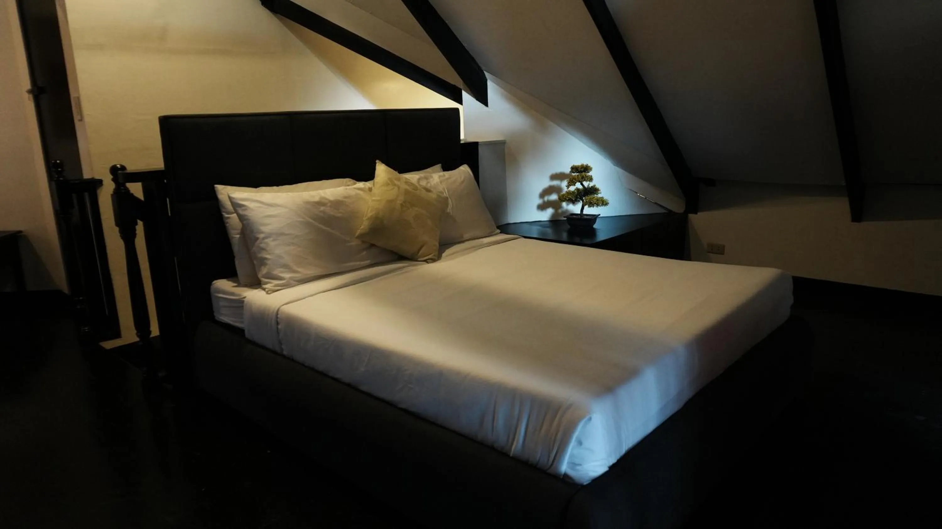 Bed in The Zen Villas Resort