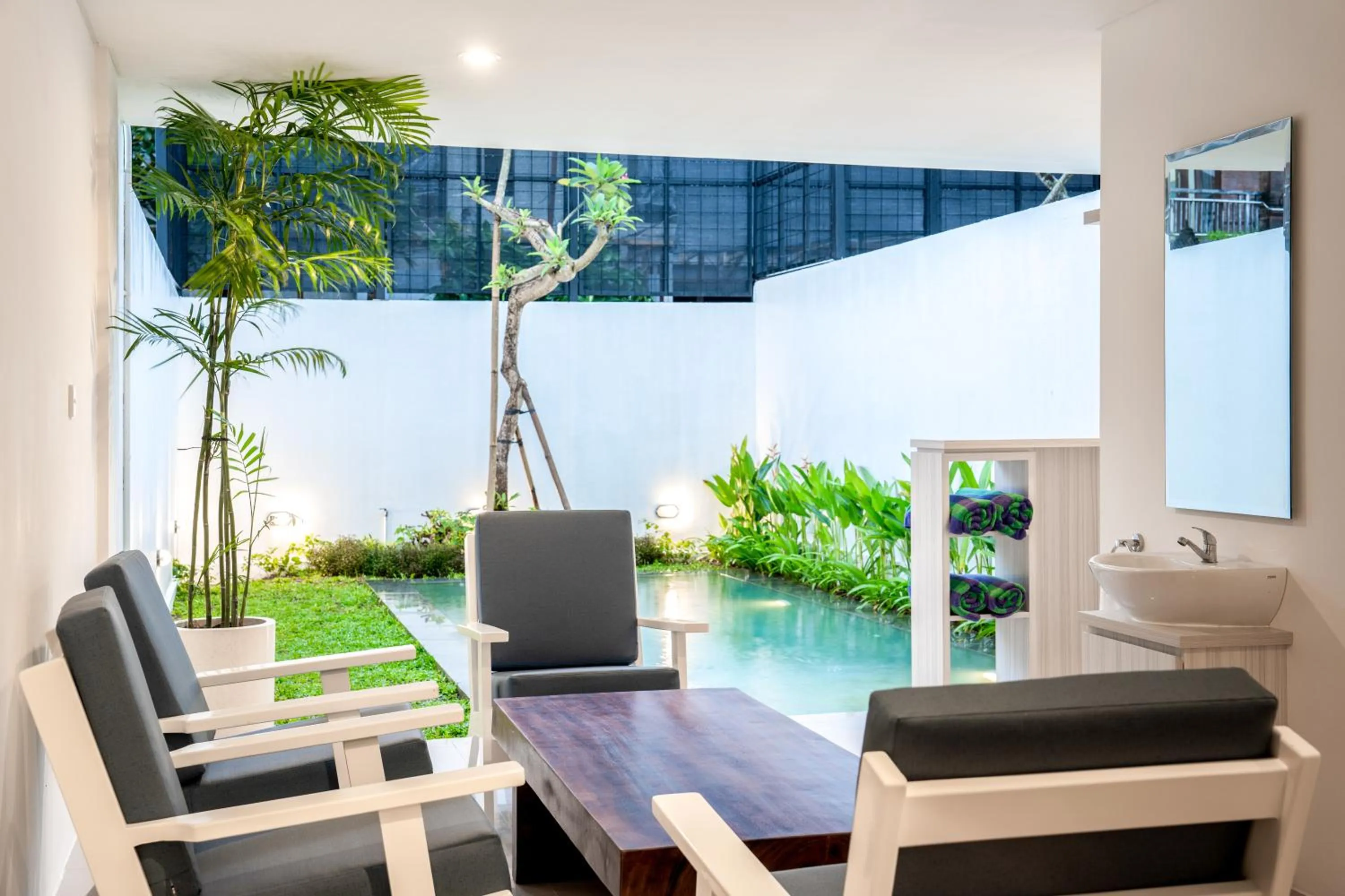 Pool view in Artha Villa Pererenan By Fays Hospitality