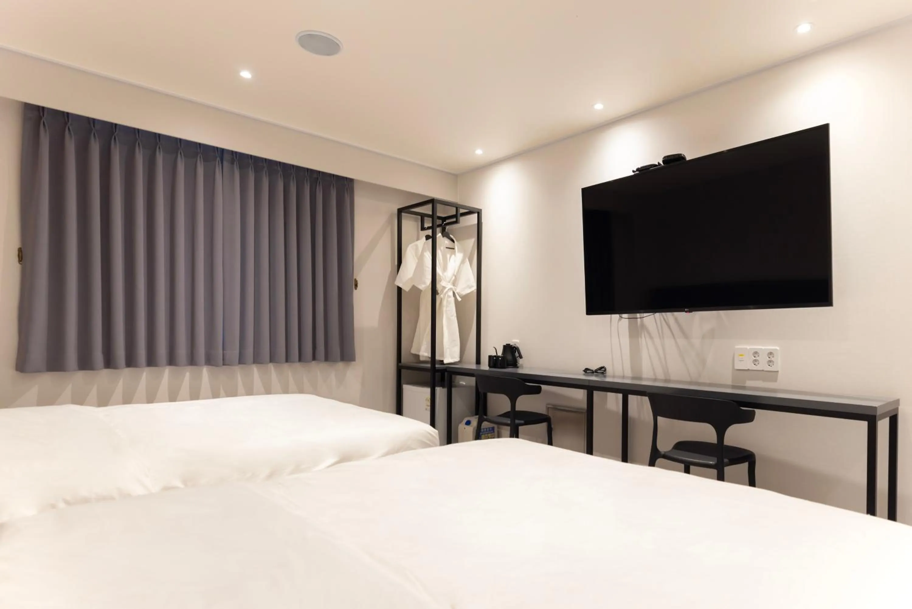 Bed in Aank Ryokan x Aank Air Cheongju