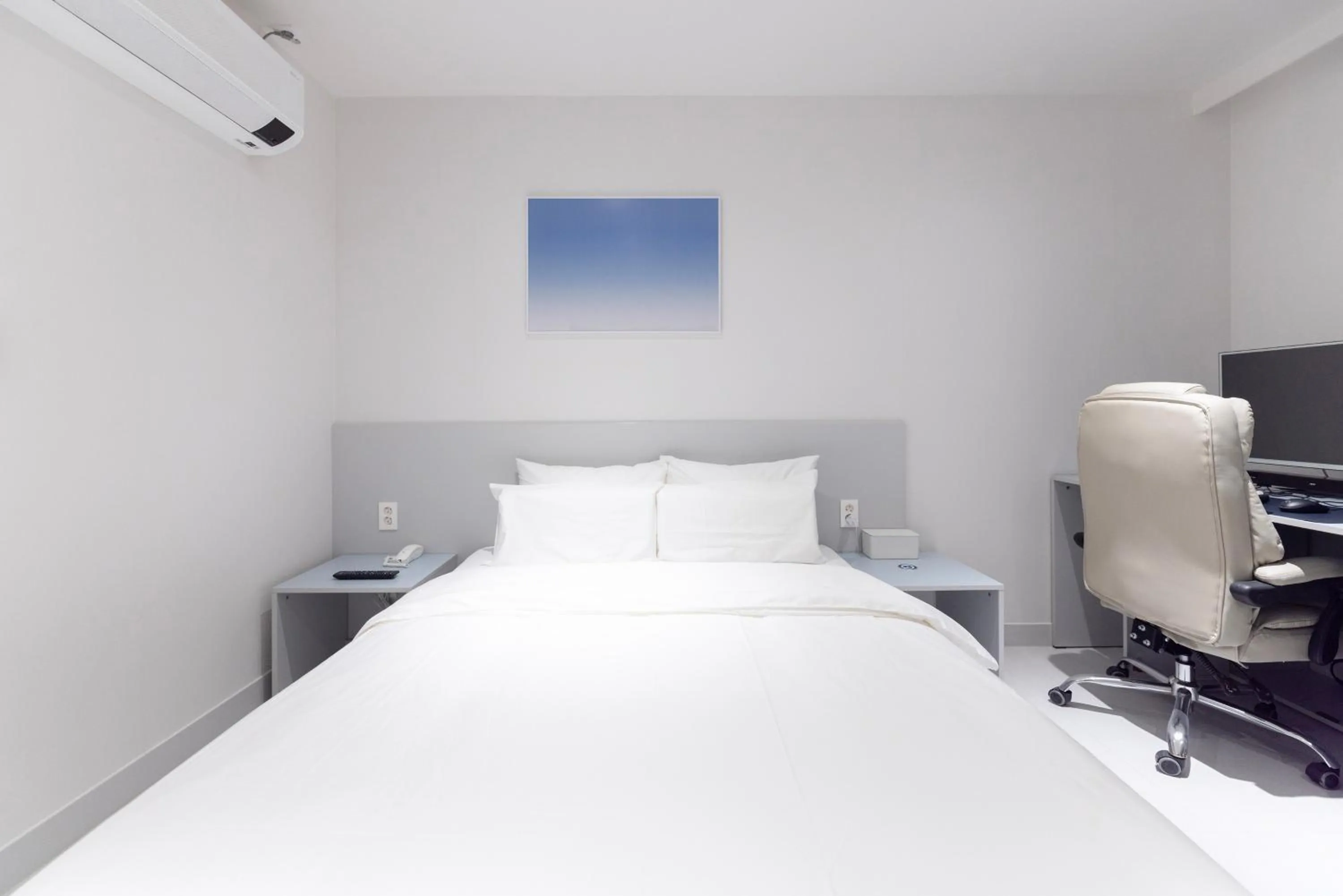 Bed in Aank Ryokan x Aank Air Cheongju