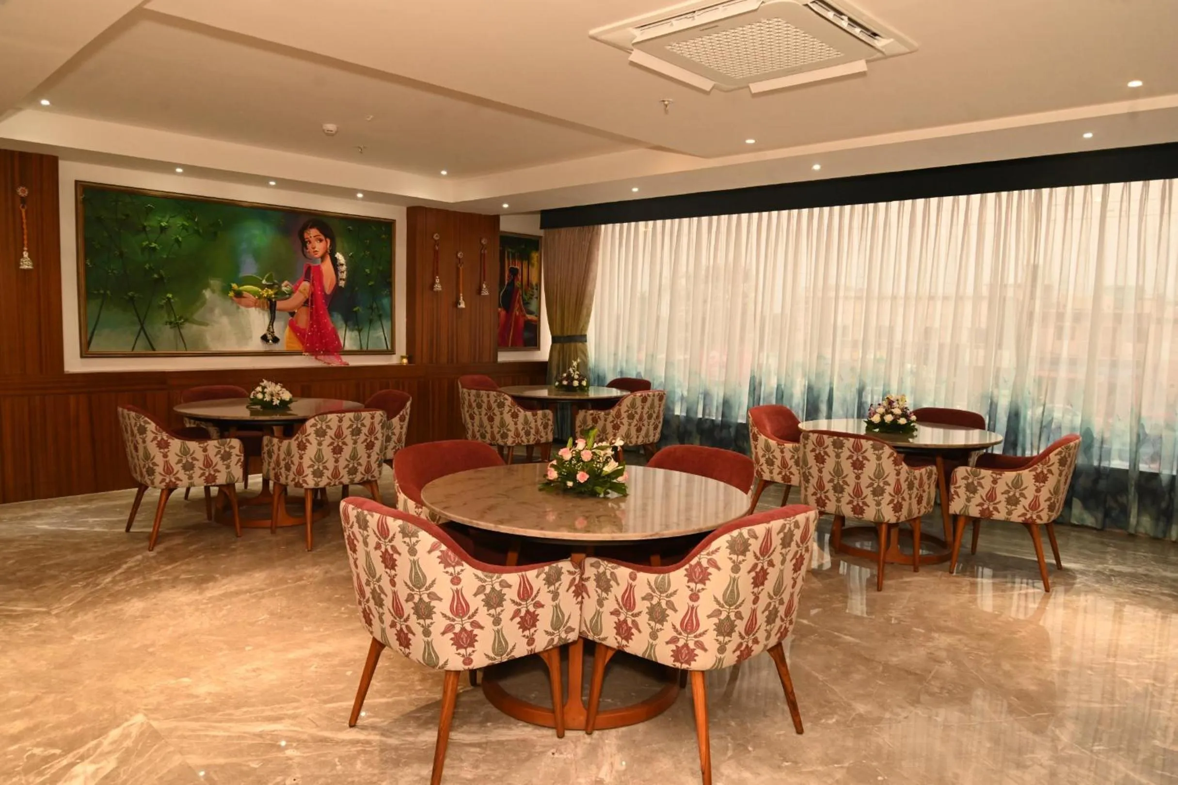 Restaurant/places to eat in Indore International Convention Center