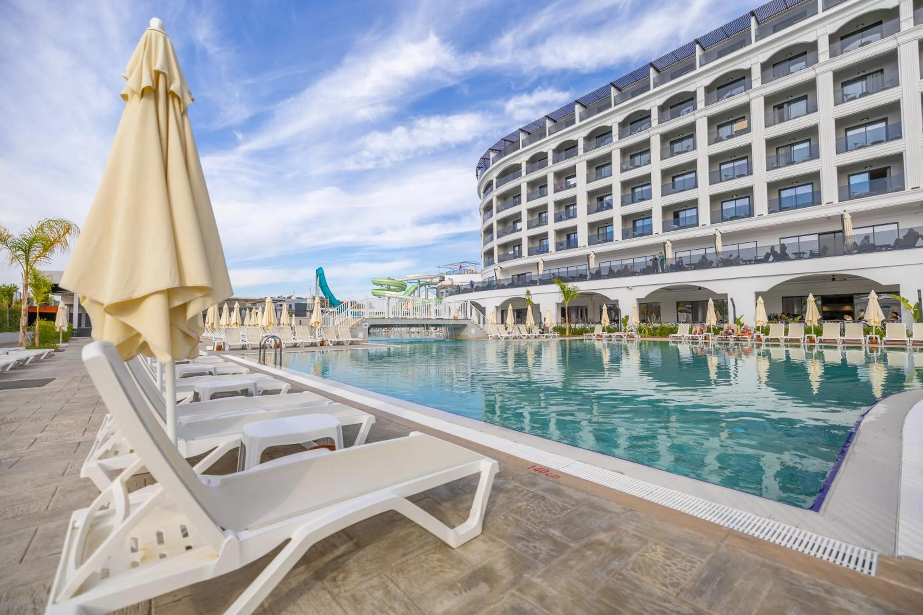 Side Moon Palace Hotel