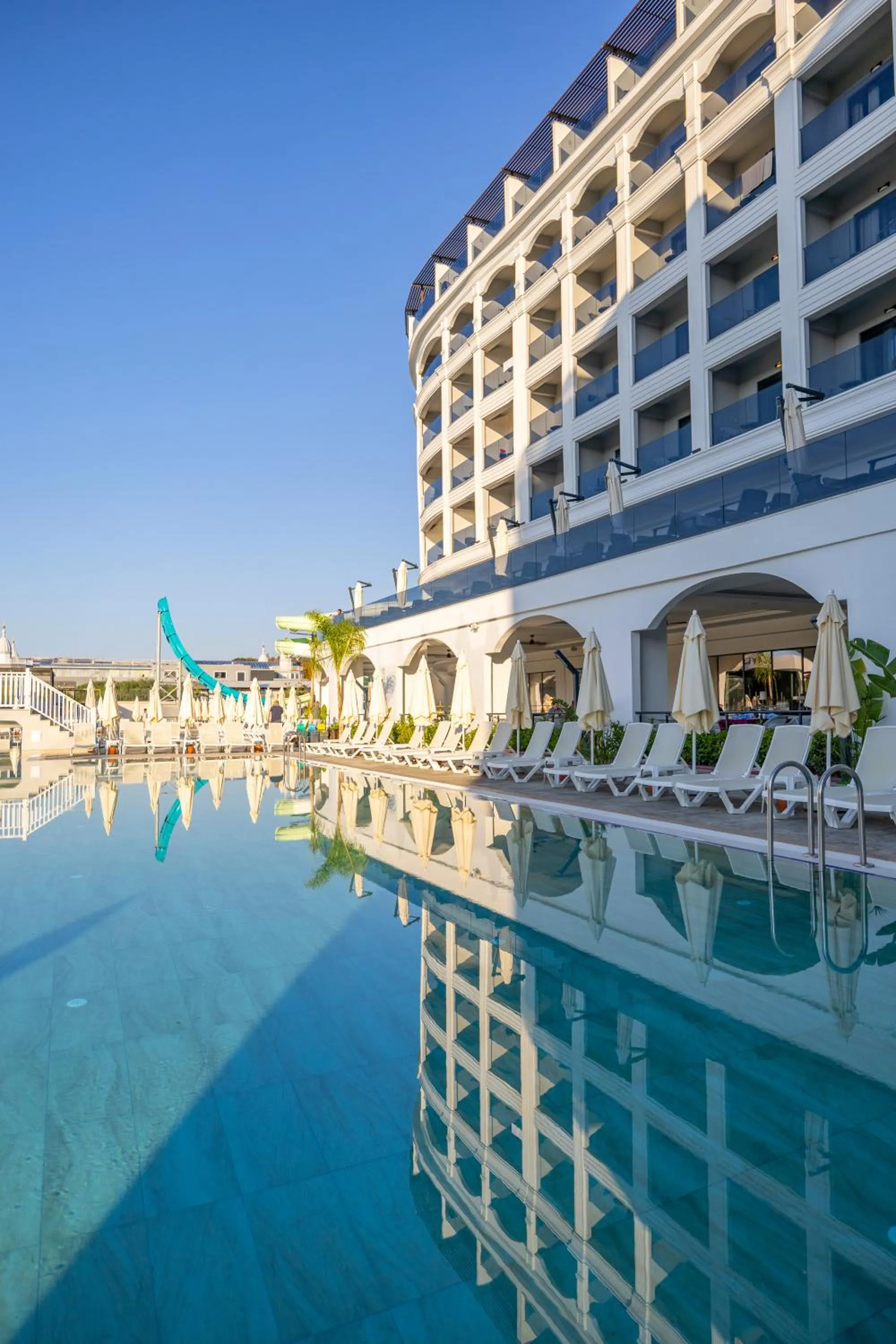 Side Moon Palace Hotel