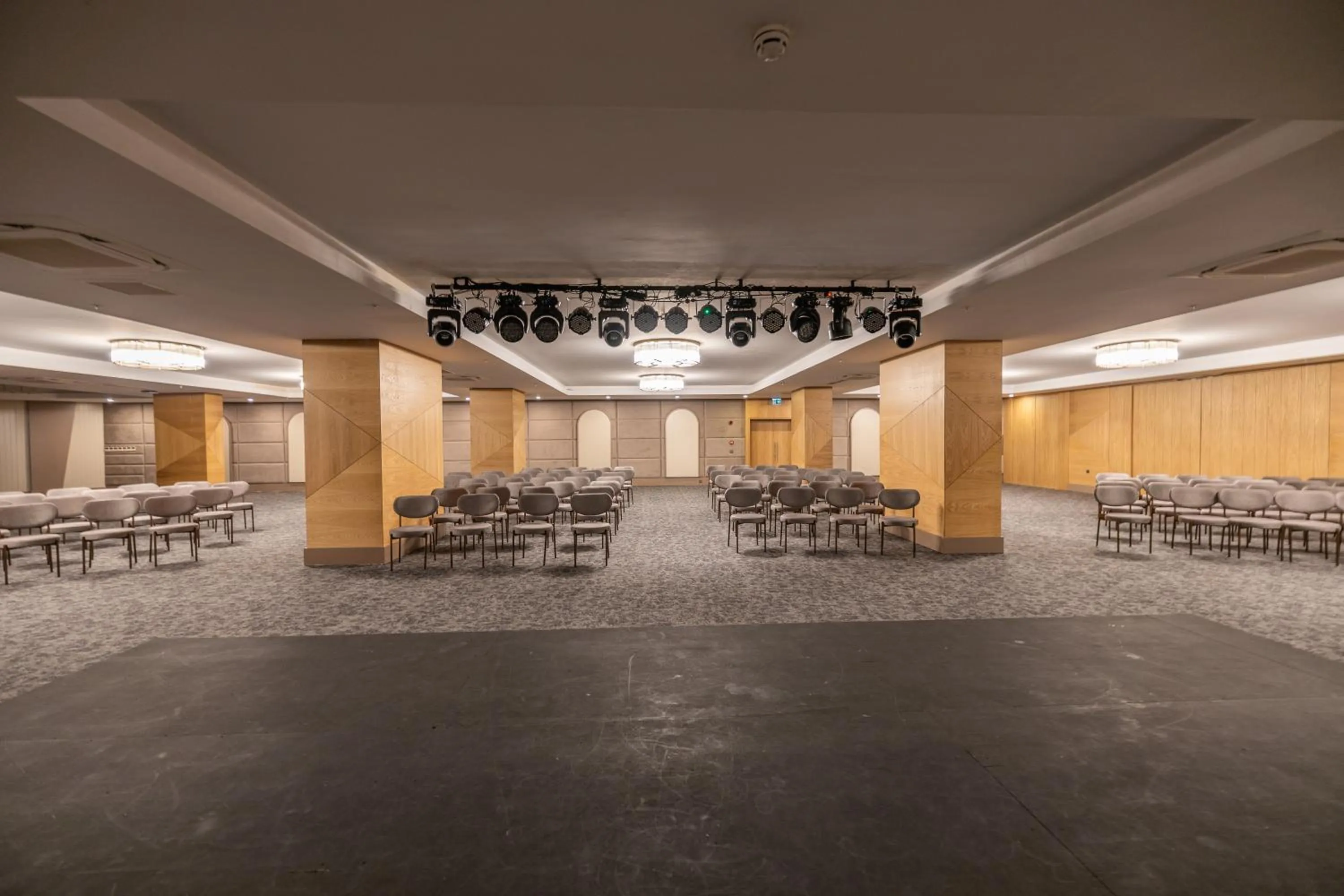 Side Moon Palace Hotel