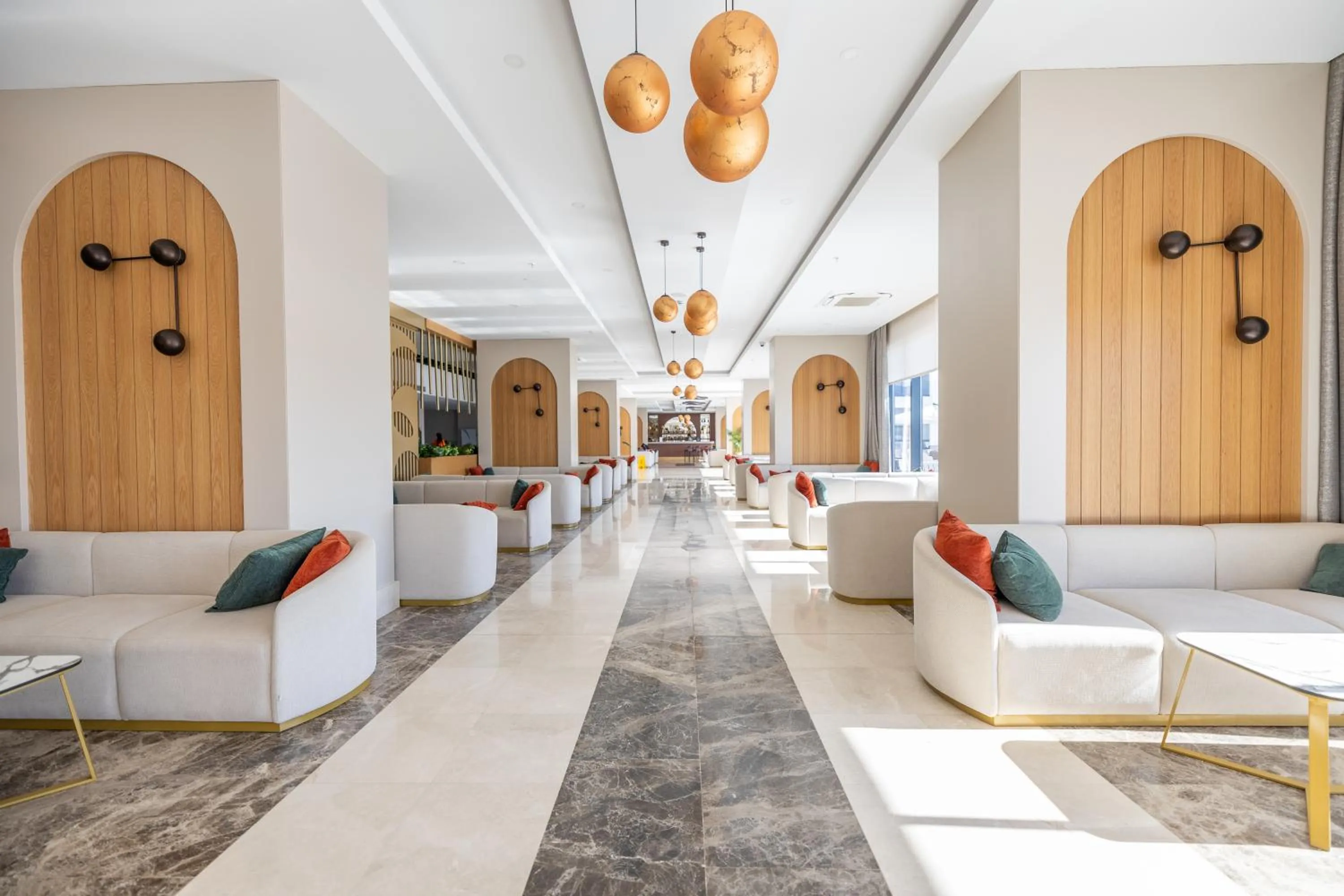 Side Moon Palace Hotel