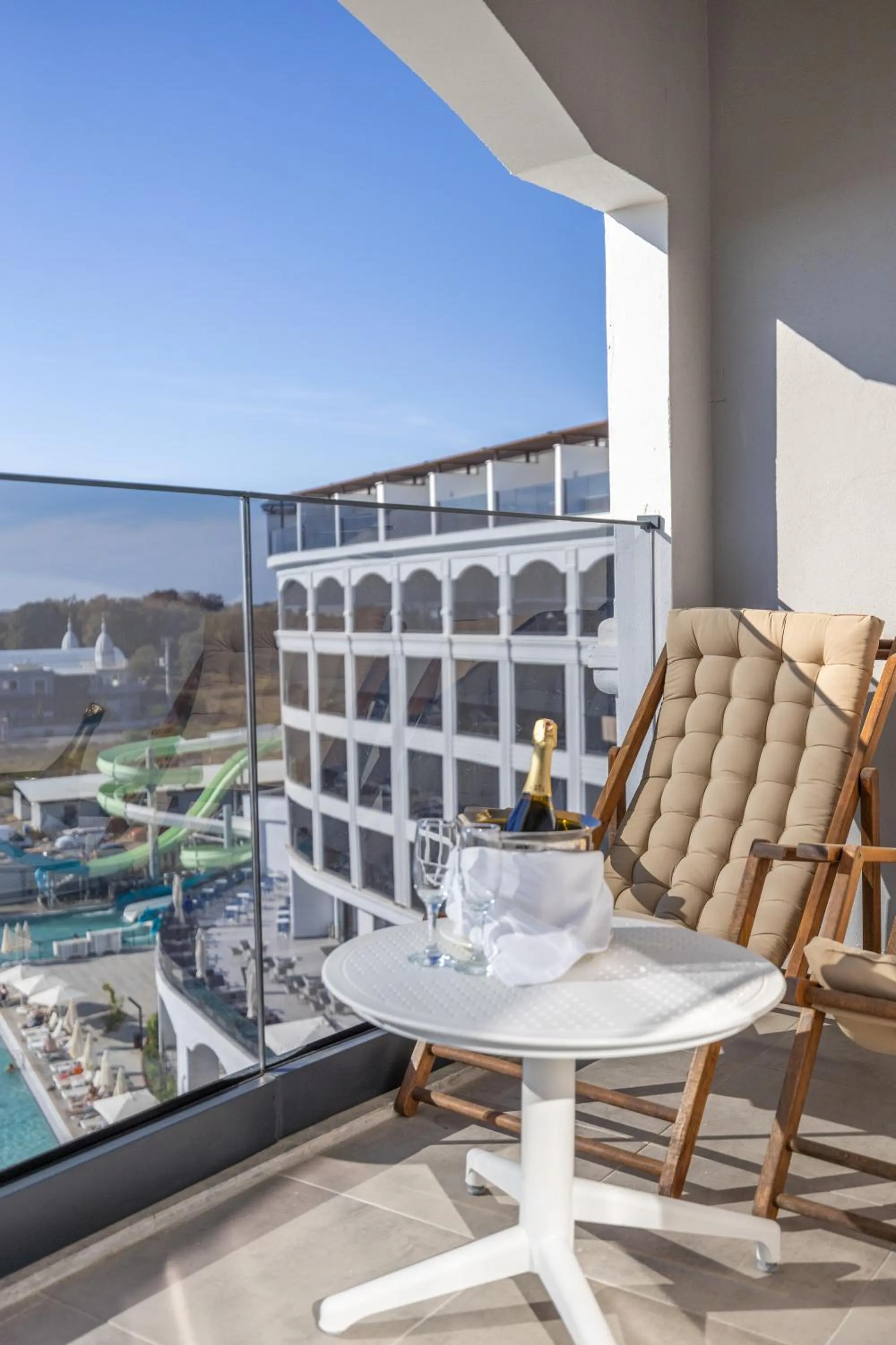 Side Moon Palace Hotel