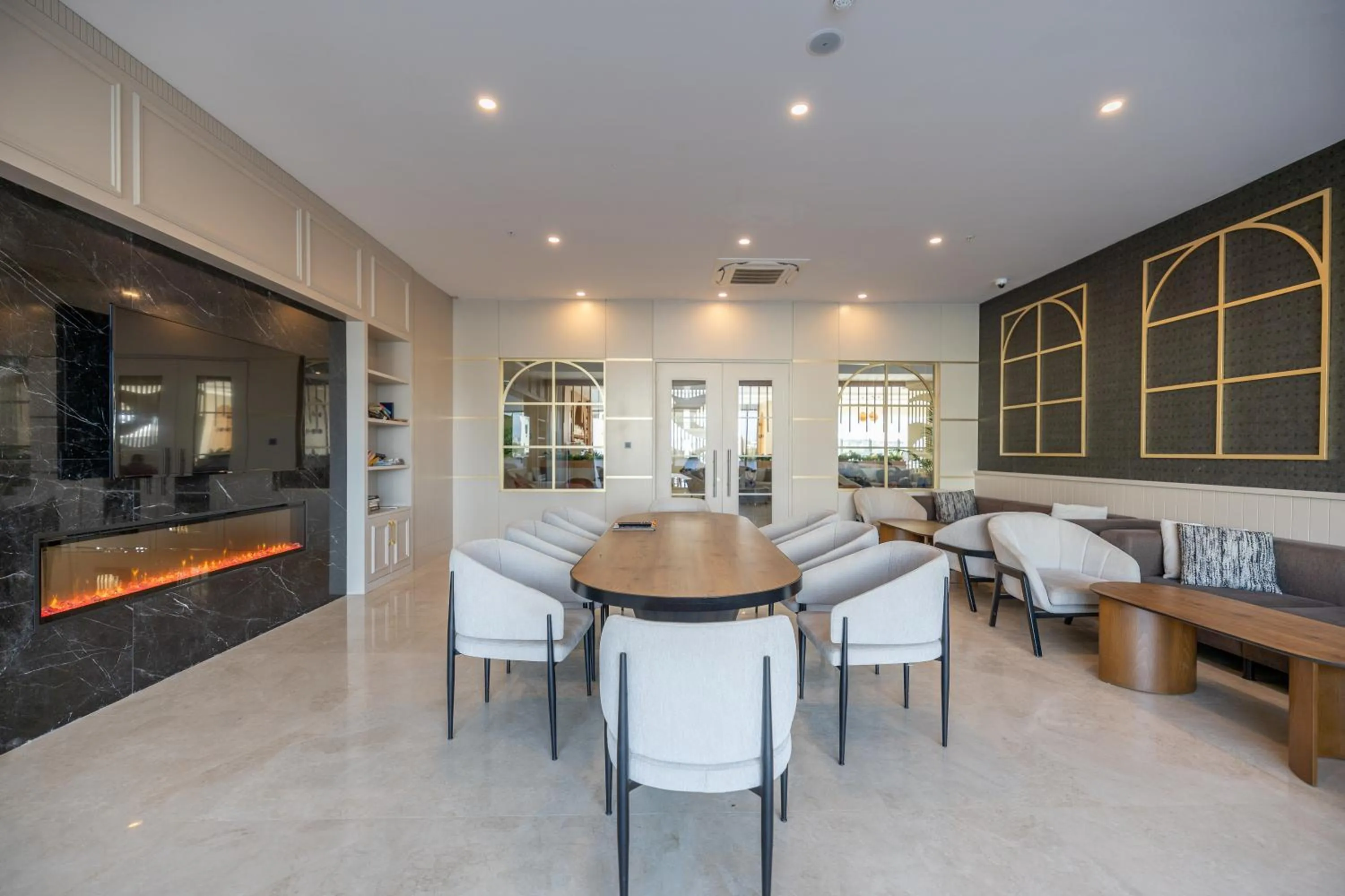 Side Moon Palace Hotel