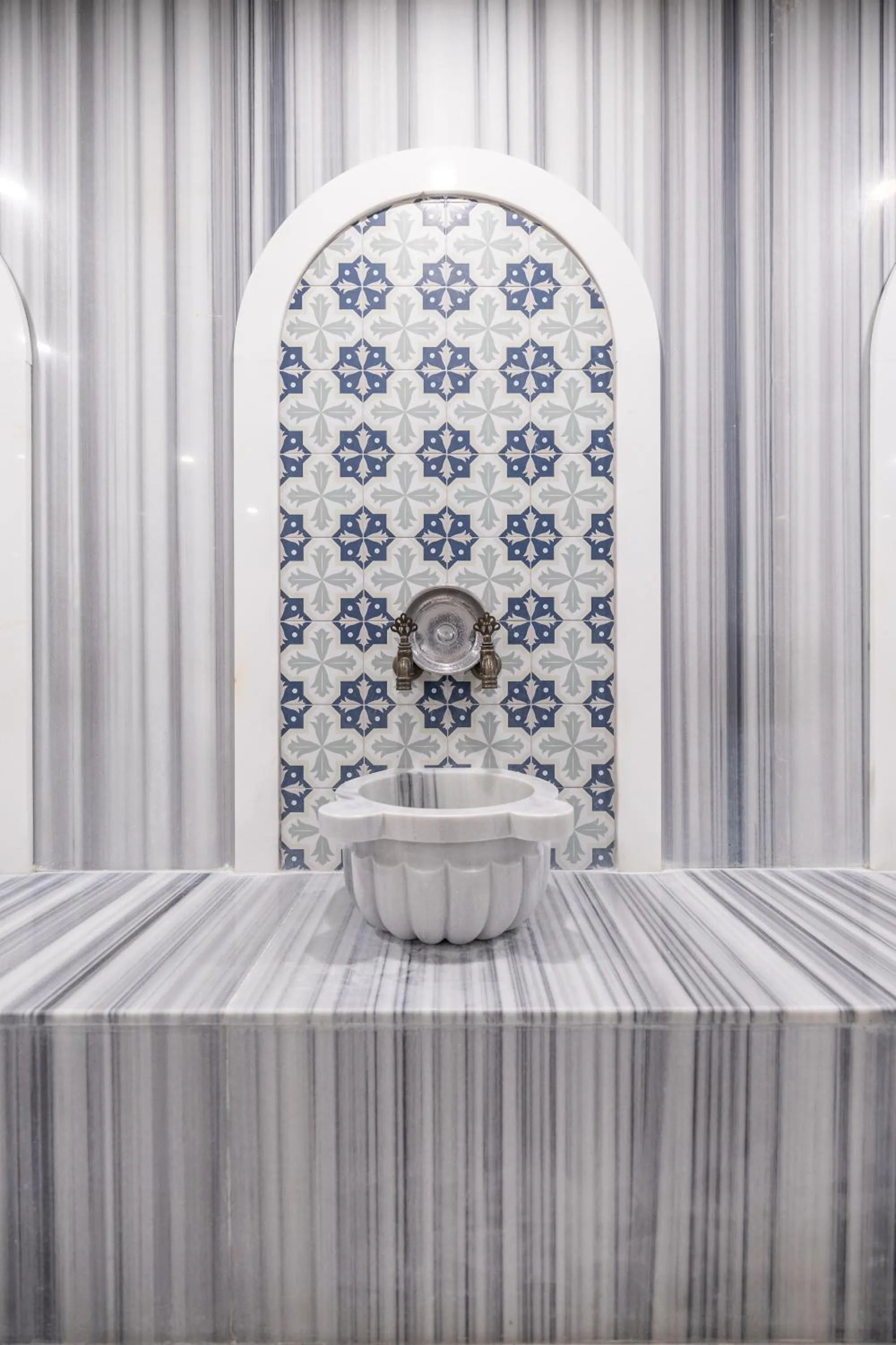 Side Moon Palace Hotel