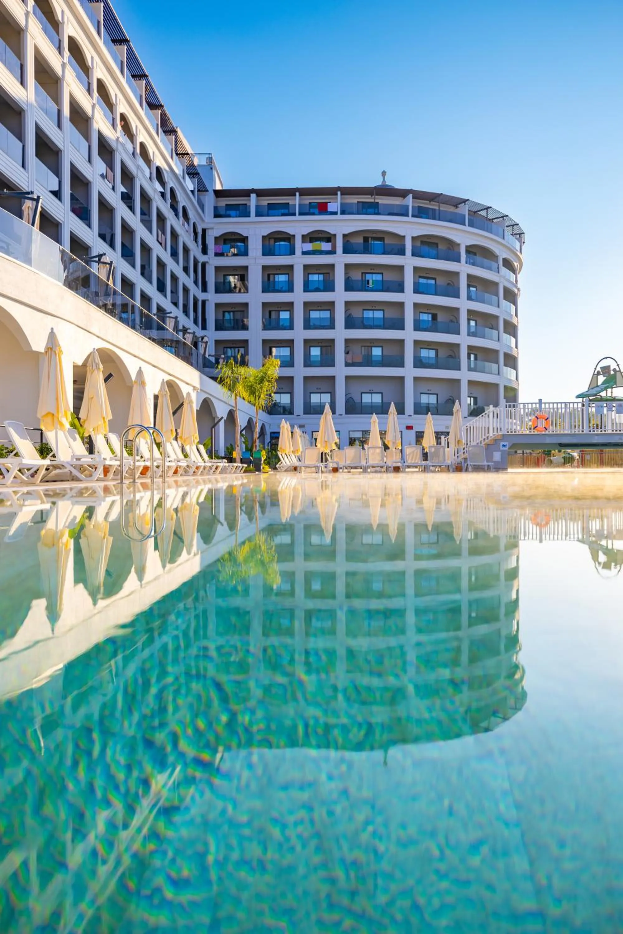 Side Moon Palace Hotel