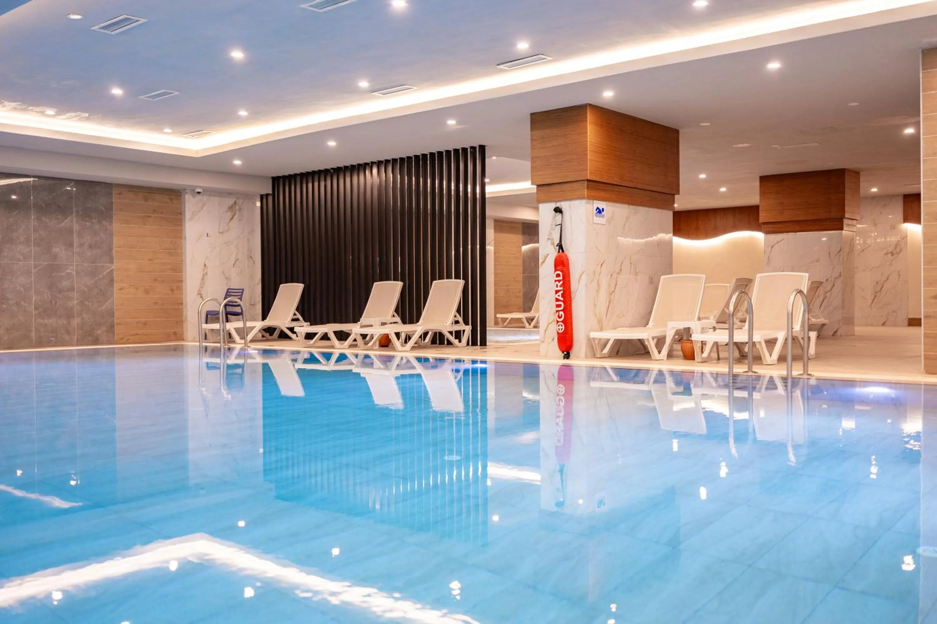 Side Moon Palace Hotel