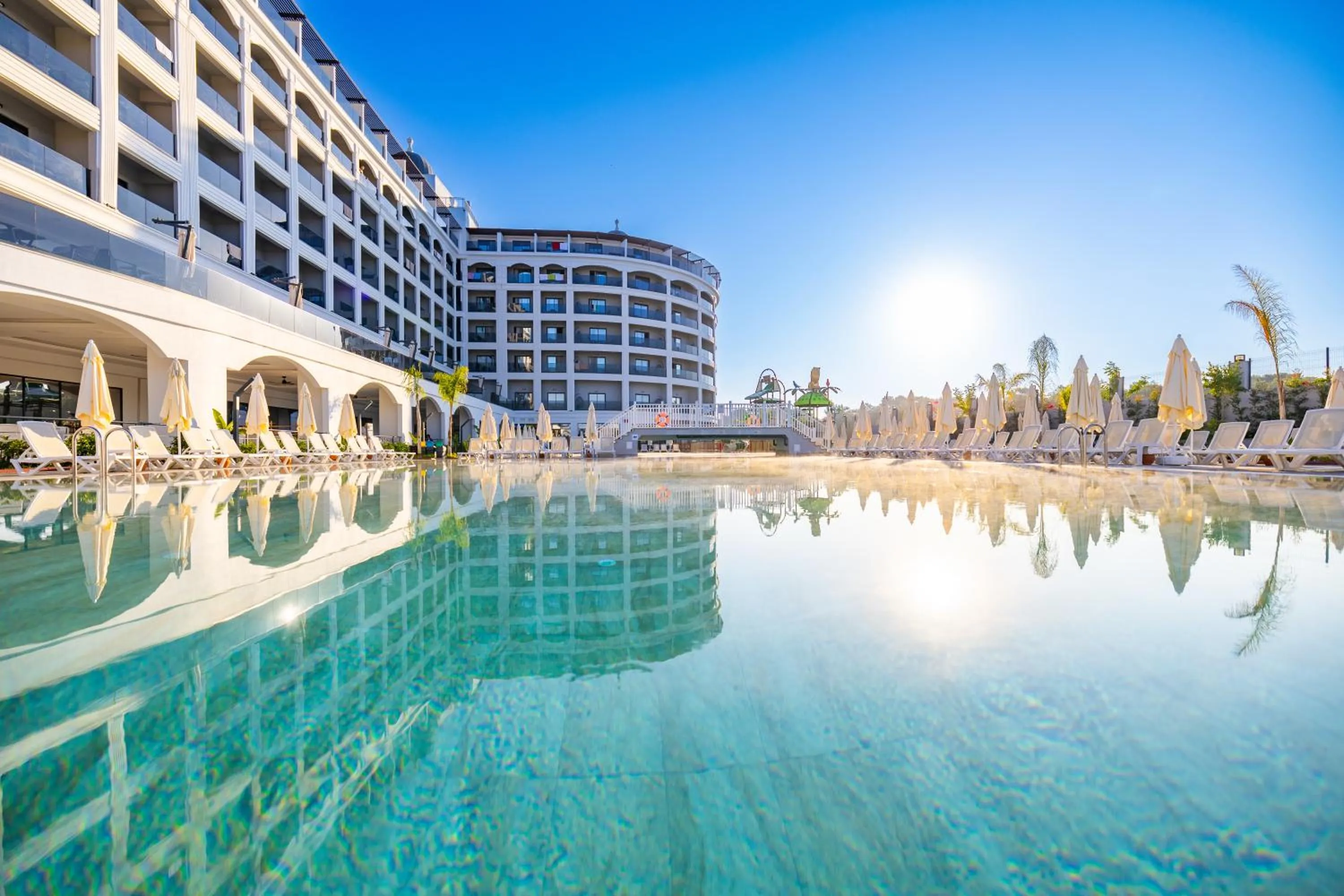 Side Moon Palace Hotel