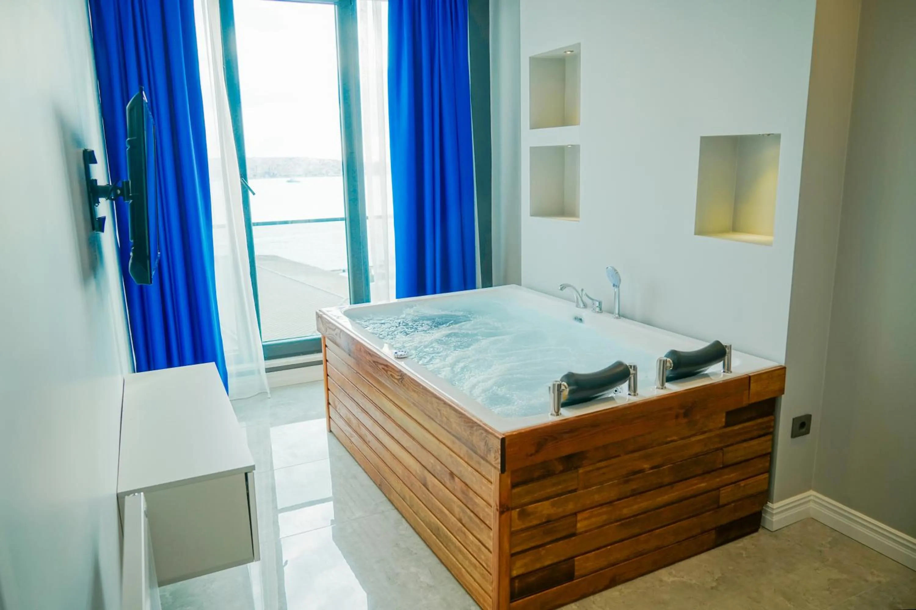 Bedroom, Bed in Elite World Homes Istanbul Bosphorus