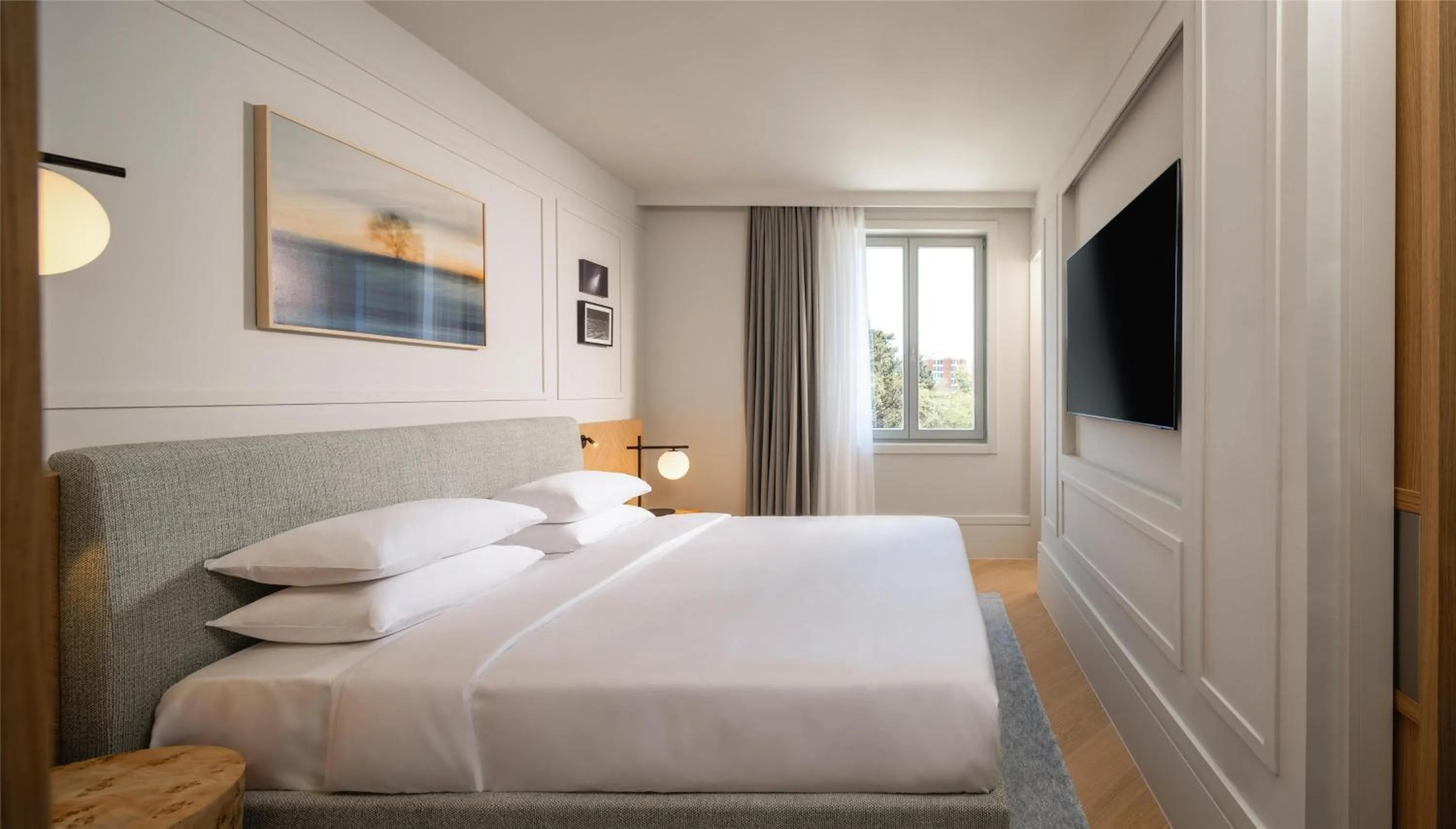 Photo of the whole room, Bed in Hyatt Regency Zadar