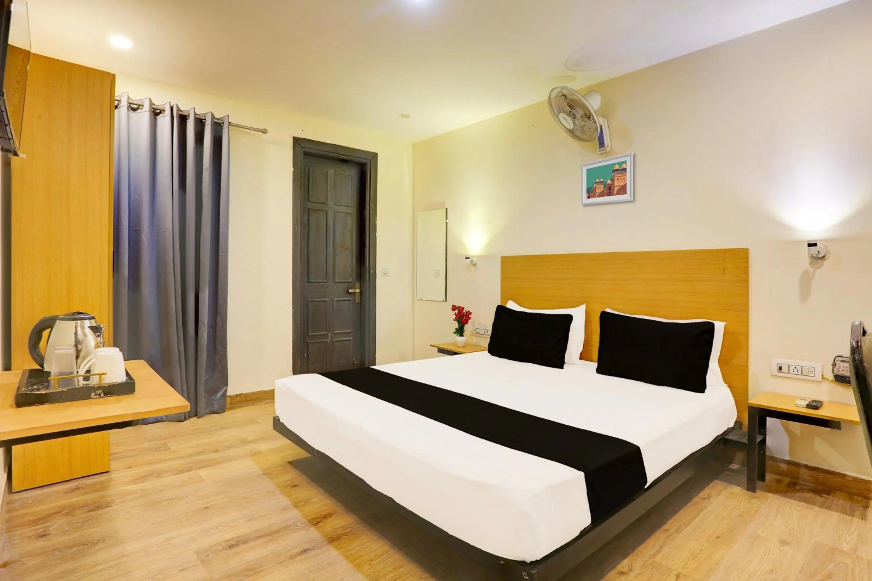 Lobby or reception, Bed in Super Hotel O Near Uttam Nagar East Metro