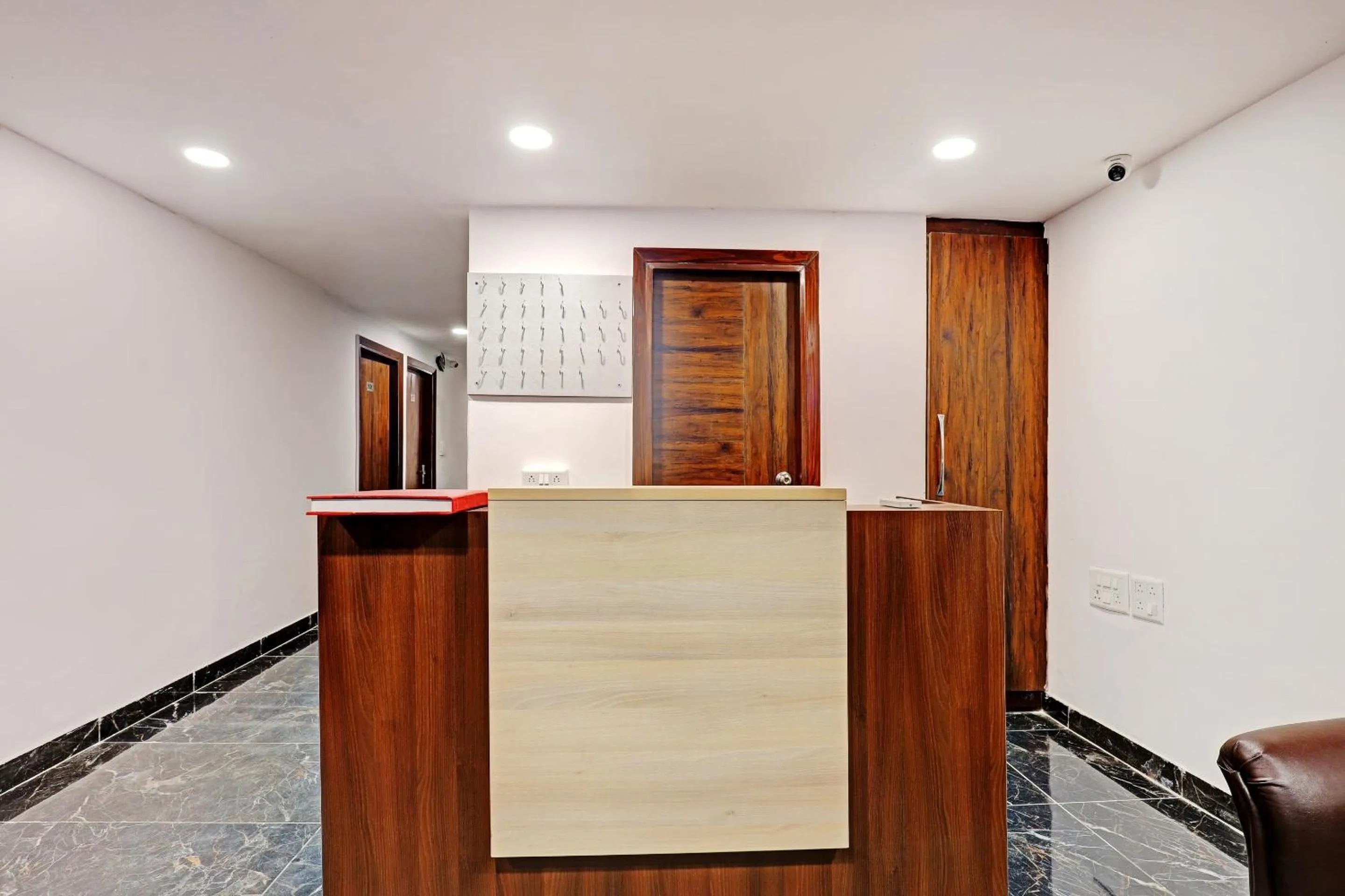 Lobby or reception in Super Townhouse Roadway Inn