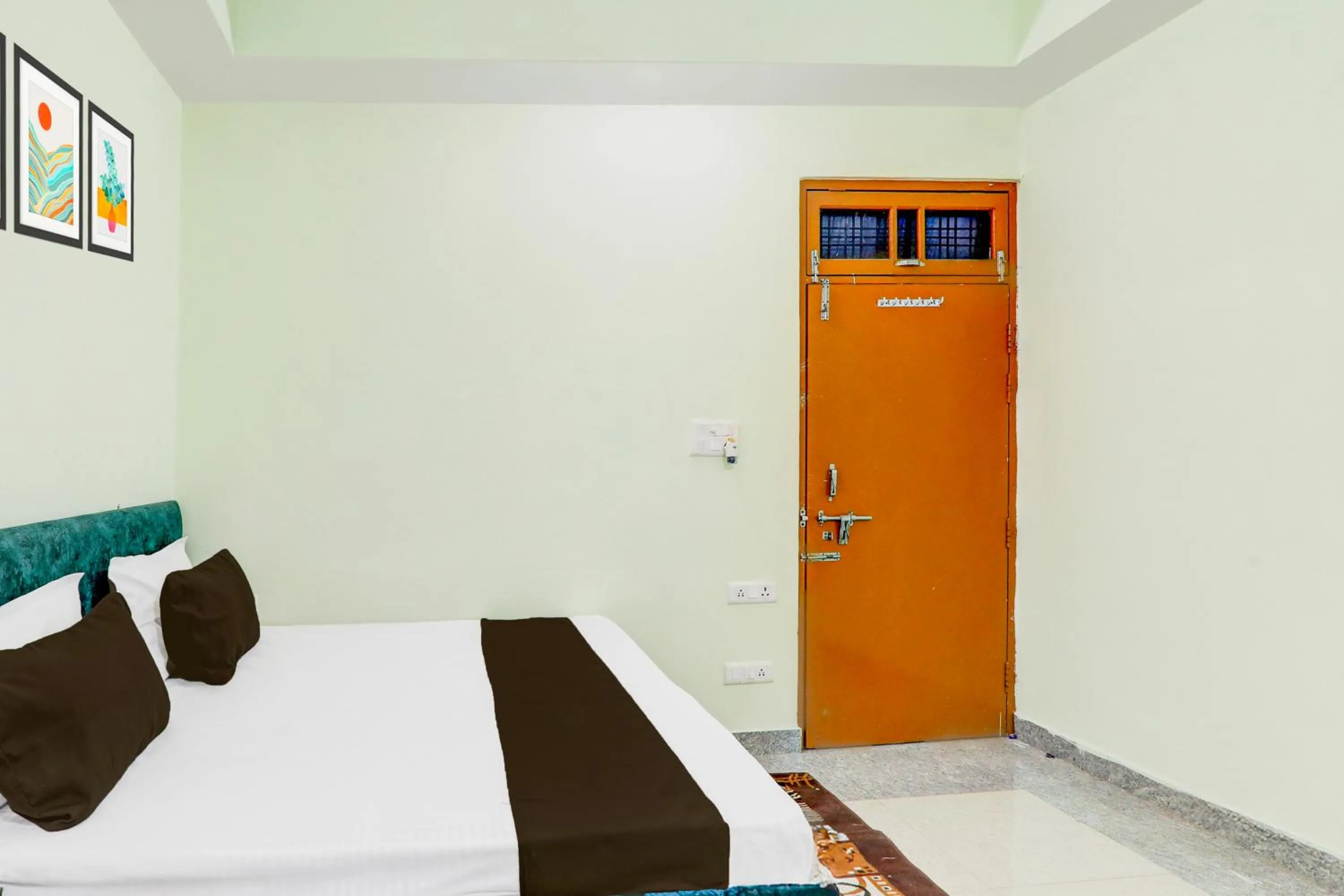 Bedroom, Bed in TOWNHOUSE 057 GUJRANWALA TOWN