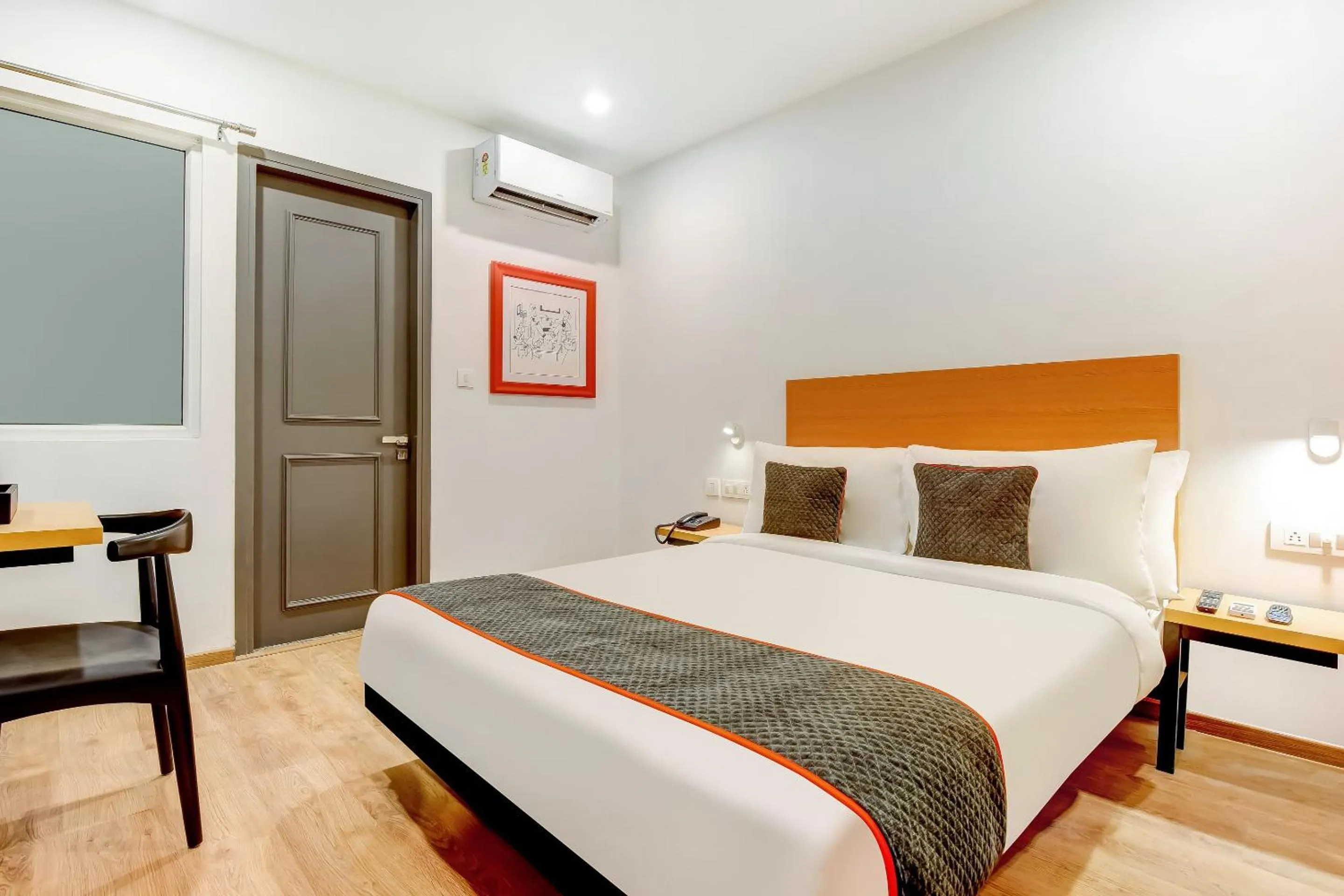 Bedroom, Bed in Collection O Near Kohat Enclave Metro Station