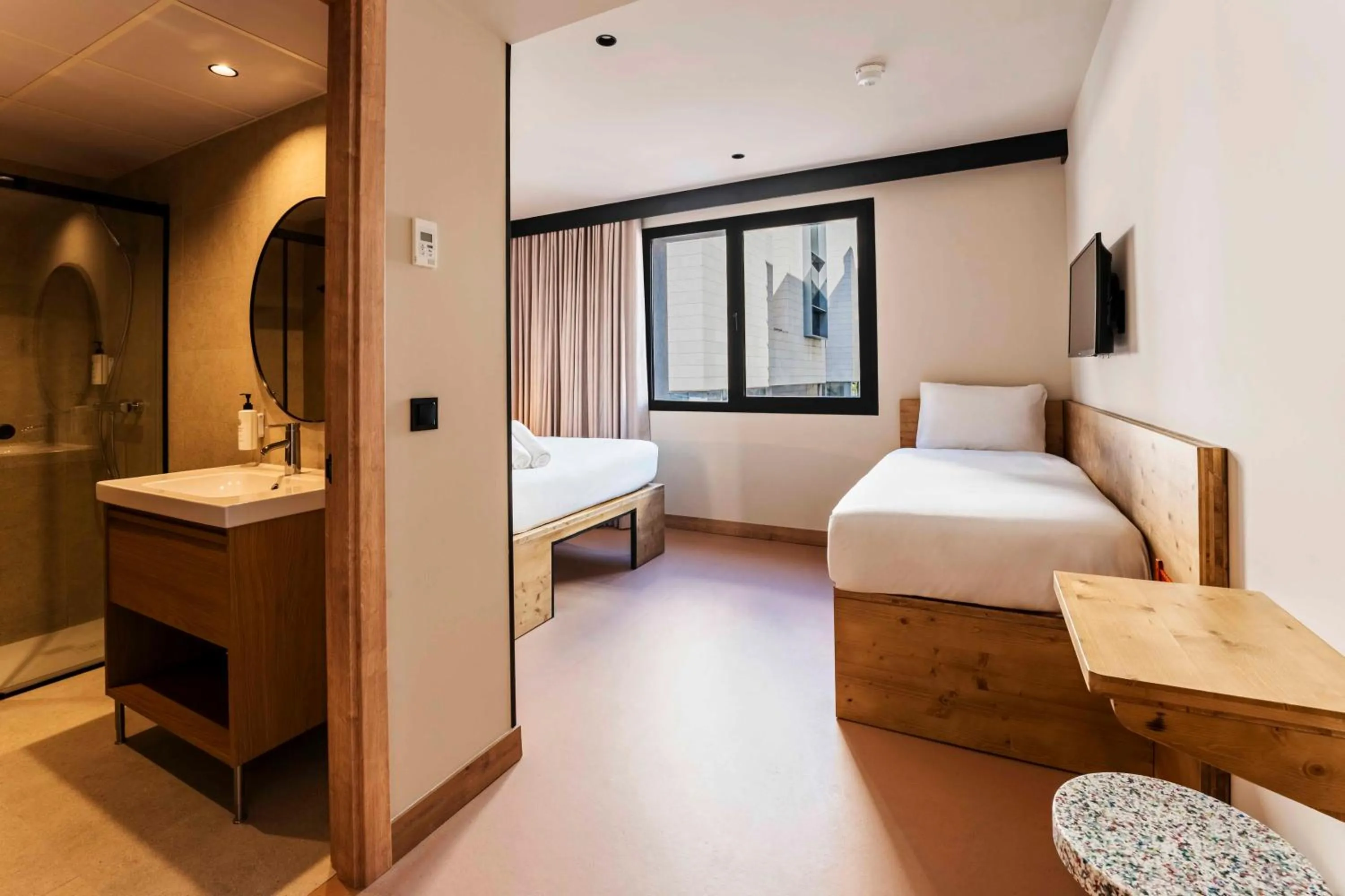 Bedroom, Bed in easyHotel Madrid Alcala