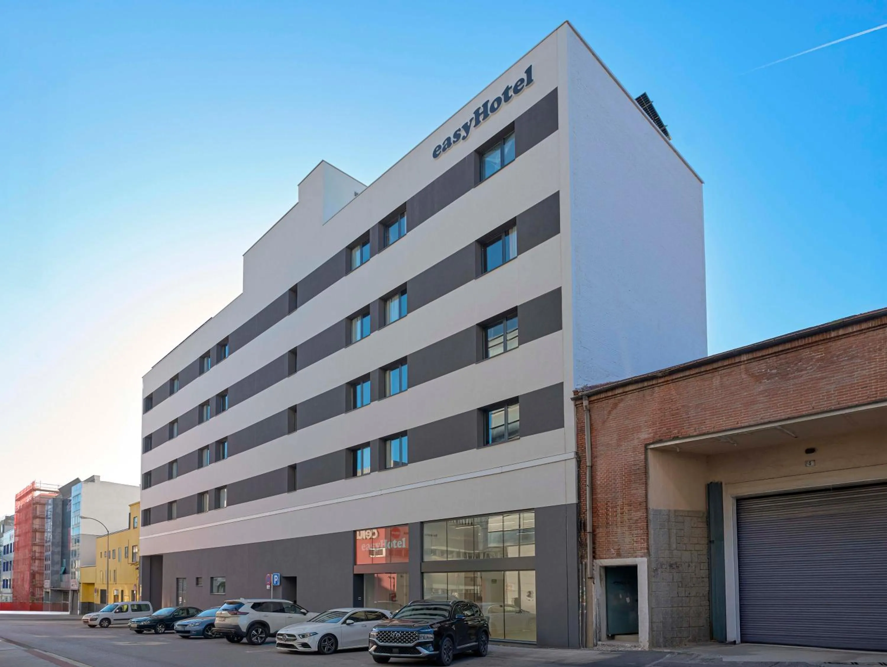 Property building in easyHotel Madrid Alcala