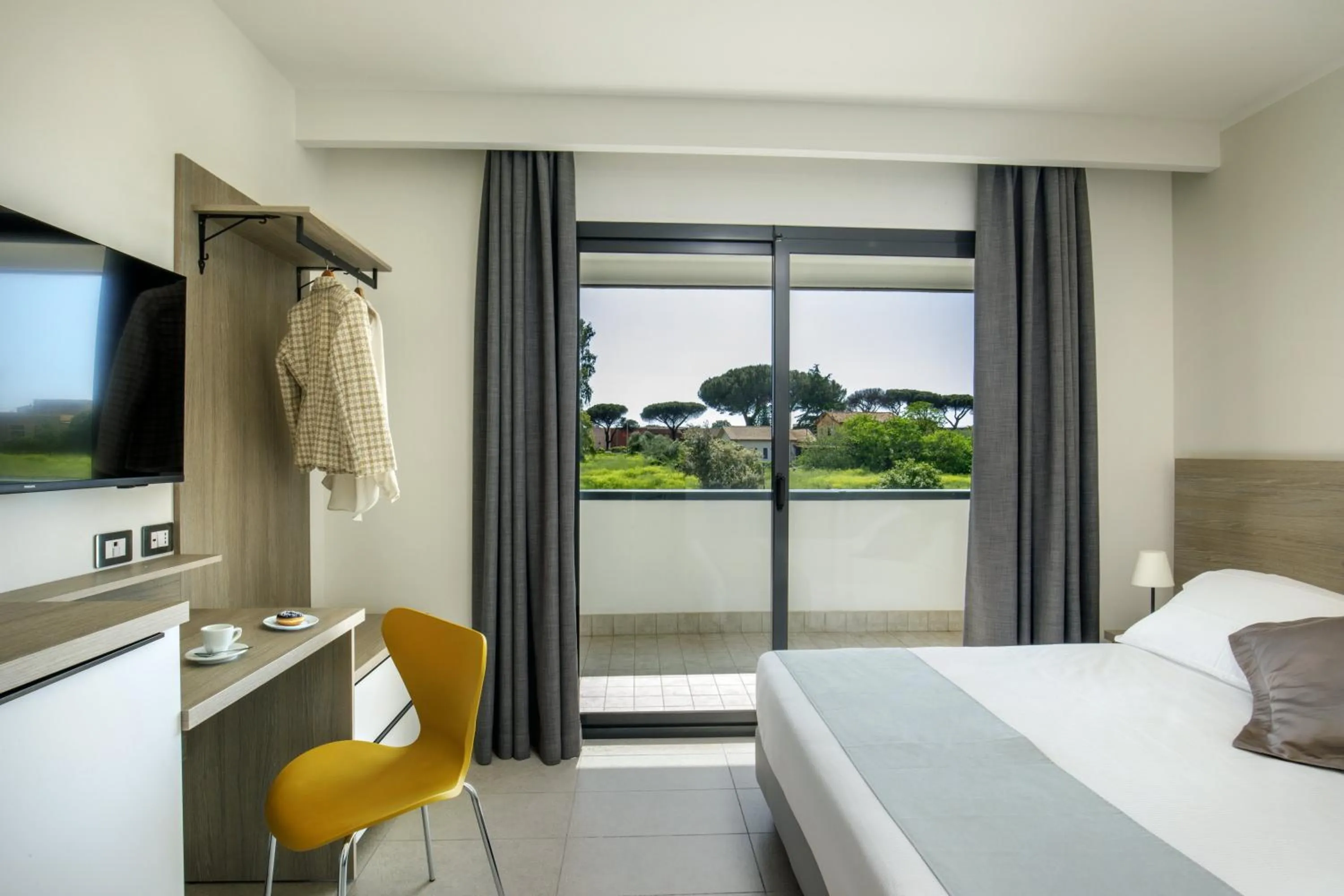 Bedroom, Bed in Simon Hotel Aprilia