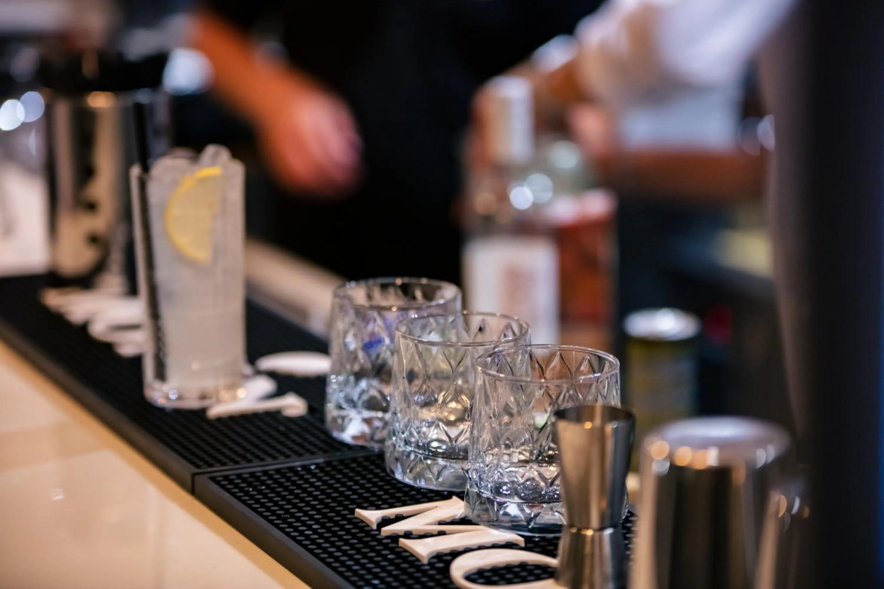 Lounge or bar in Avenue Hotel