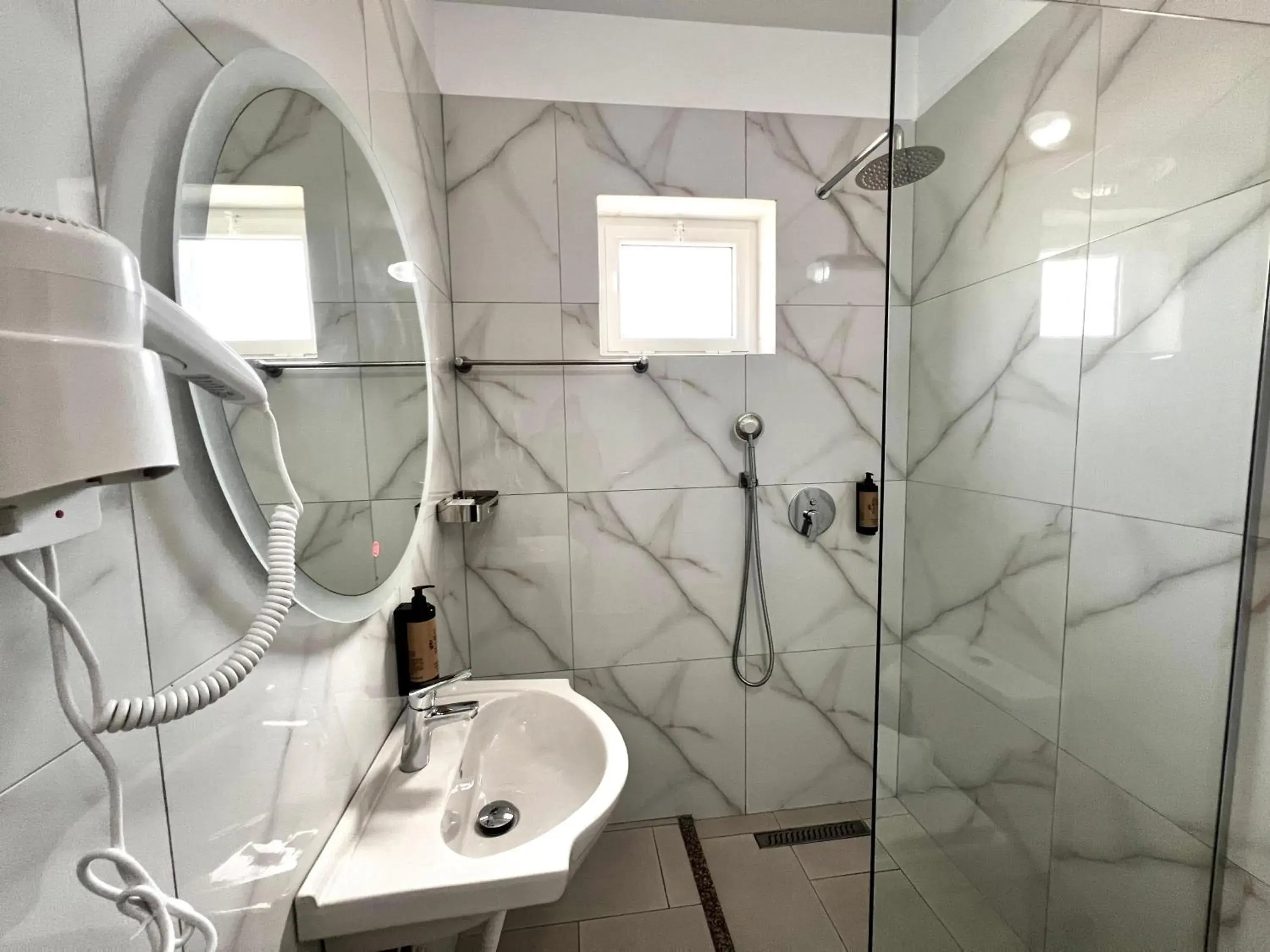 Double Room with no Balcony Ground Floor in Avenue Hotel Double Room with no Balcony Ground Floor in Avenue Hotel