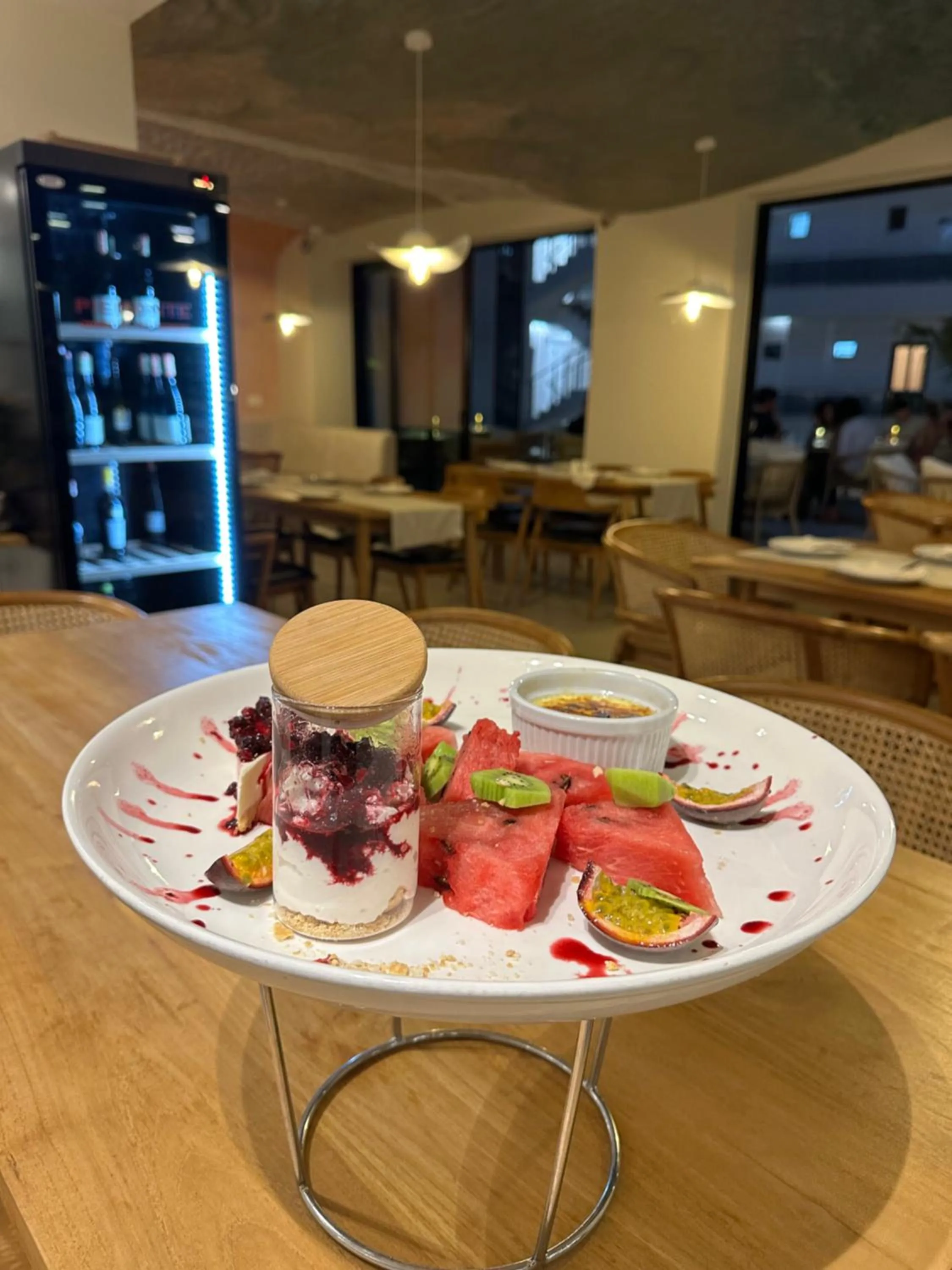 Food and drinks in Avenue Hotel