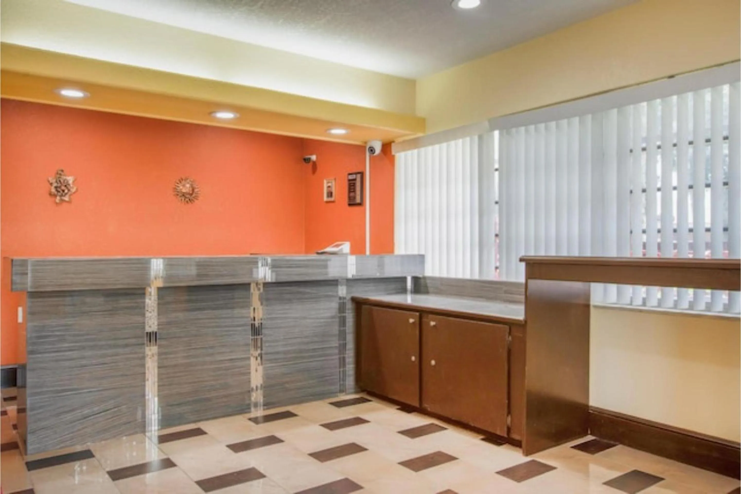 Lobby or reception in OYO Budget Inn Bartow