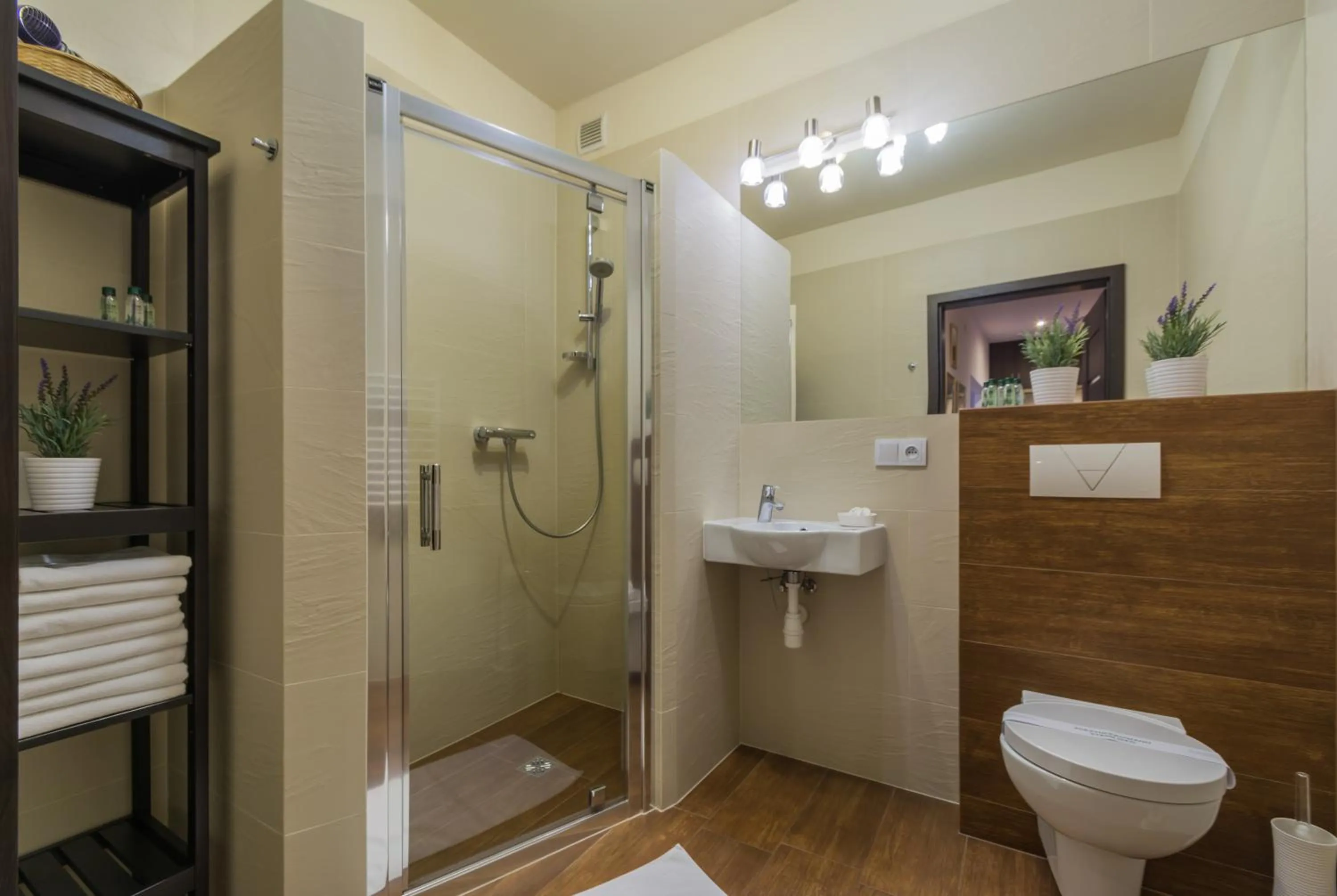 Shower in 7 Koron - Exclusive Apartments