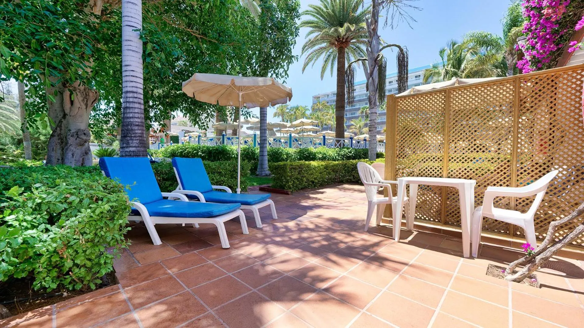 Patio in Bull Costa Canaria & SPA - Only Adults