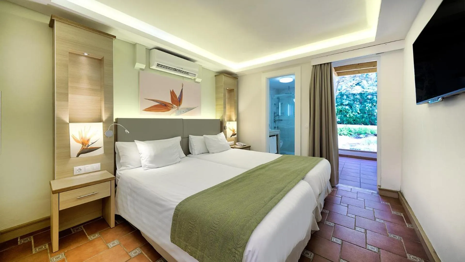 Photo of the whole room, Bed in Bull Costa Canaria & SPA - Only Adults