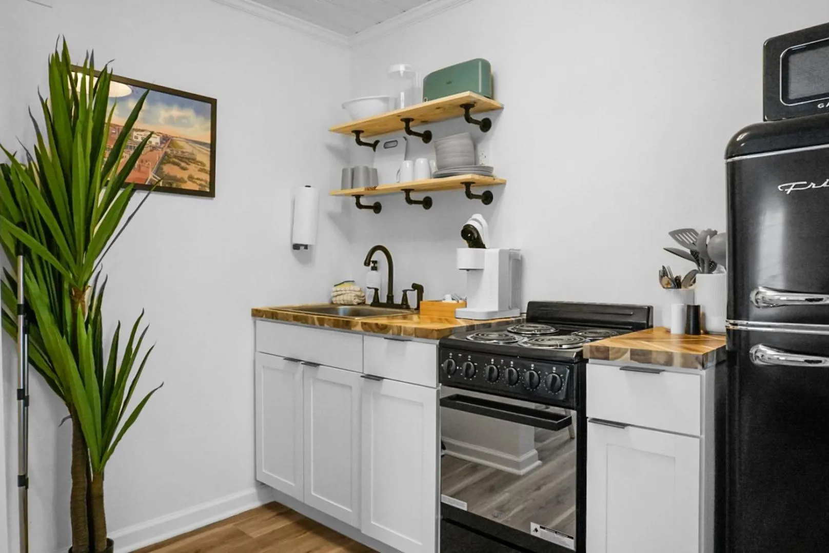 Coffee/tea facilities in The Boardwalk Inn