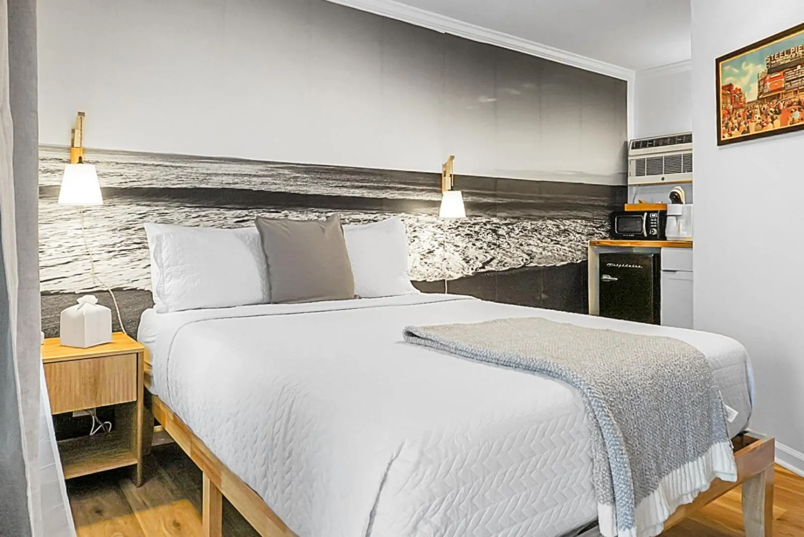 Bed in The Boardwalk Inn