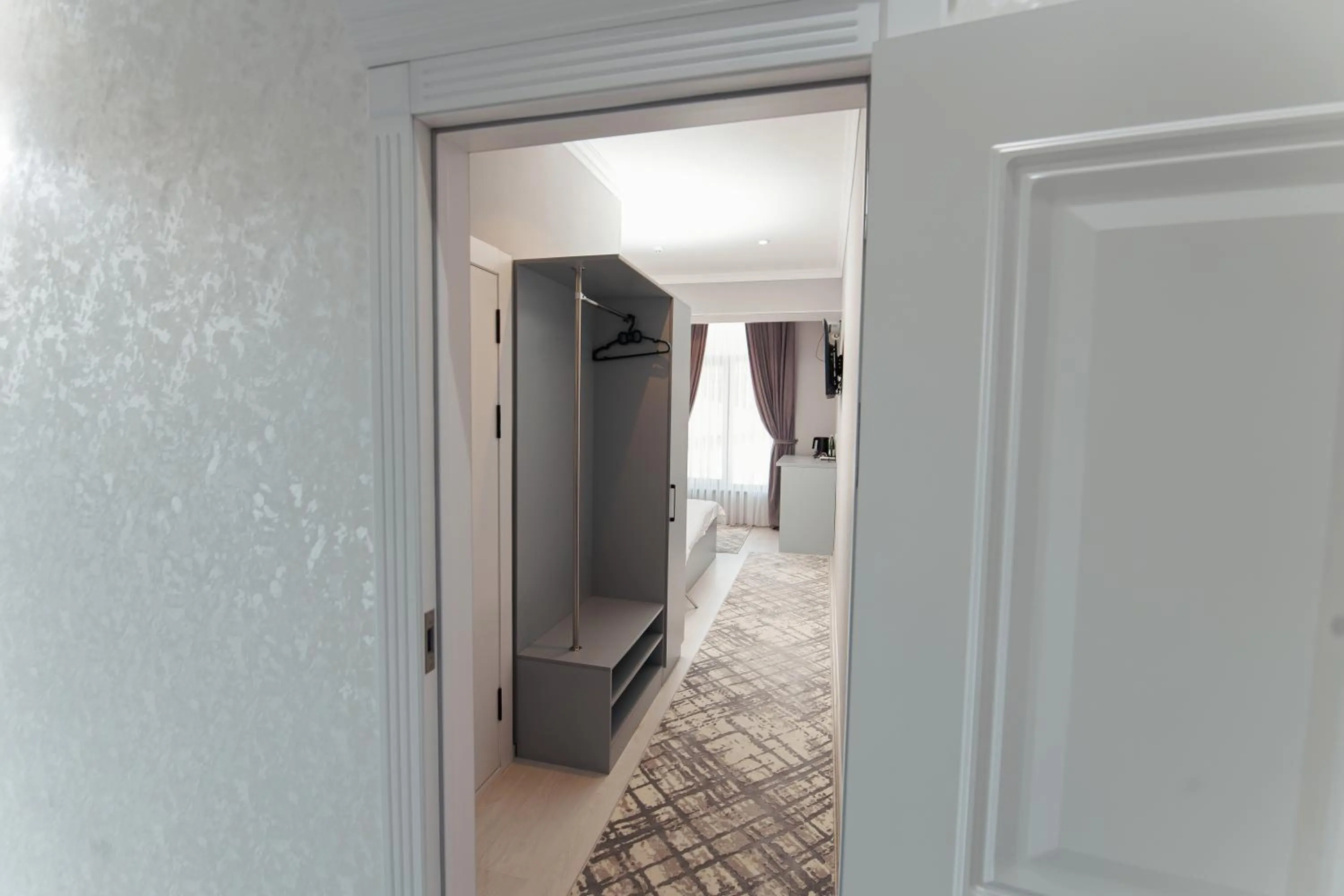 wardrobe in Polar Bear