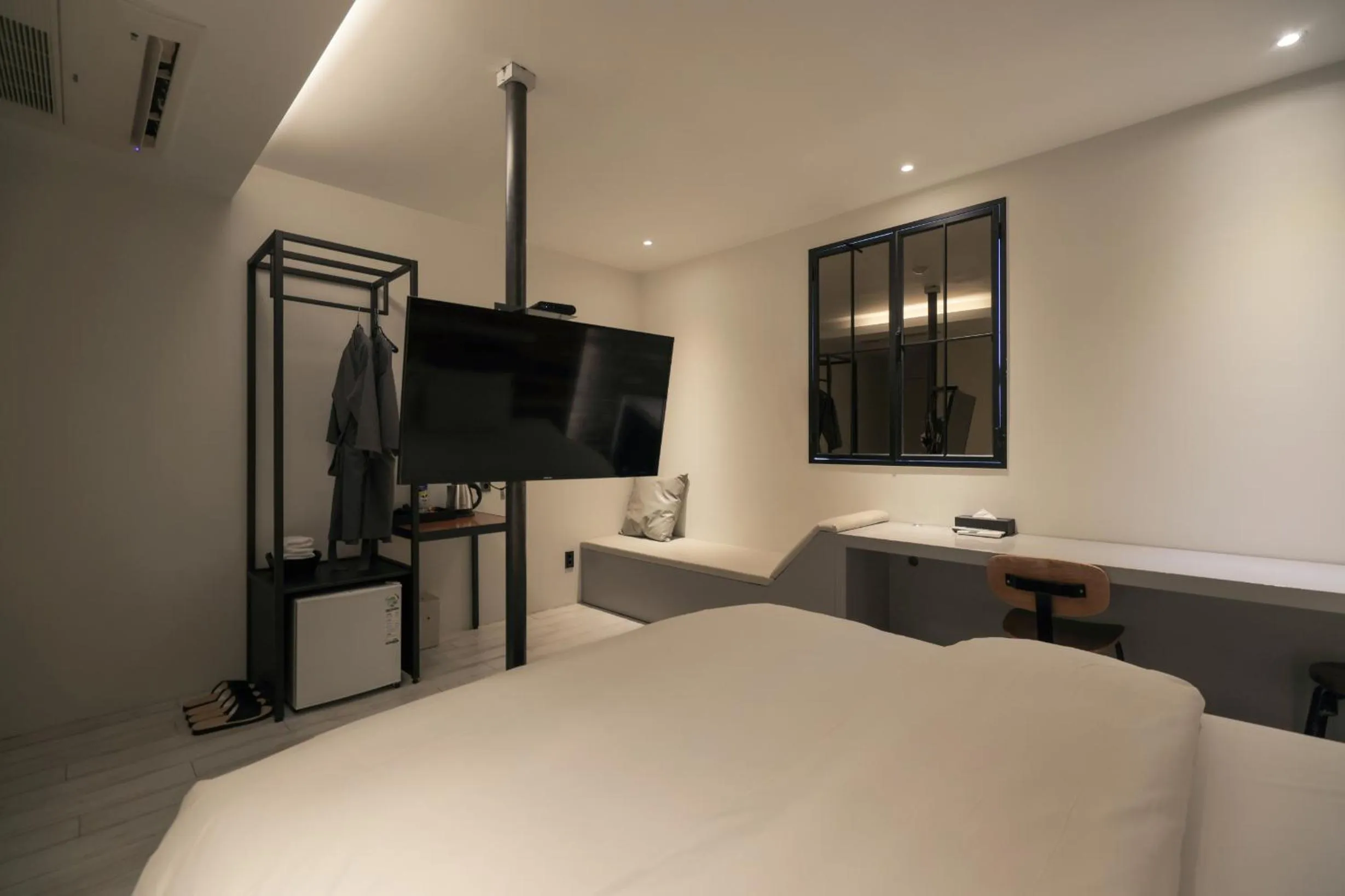 TV and multimedia, Bed in Hotel Yaja Siheung Jeongwang